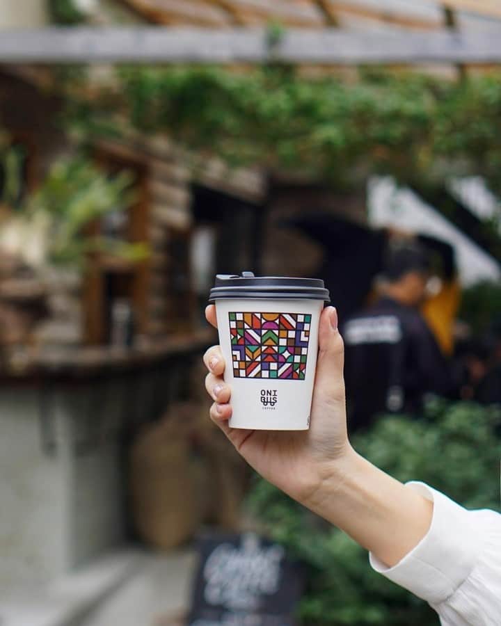 東京メトロ/Find my Tokyo.さんのインスタグラム写真 - (東京メトロ/Find my Tokyo.Instagram)「今日は、＠carol.eatsさんのFind my Tokyo.です。このお写真の場所は、「オニバスコーヒー」。中目黒にあるコーヒーショップです。カップのデザインが素敵ですね！＠carol.eatsさん、おしゃれなお写真ありがとうございます！  #オニバスコーヒー #findmytokyo #中目黒 #コーヒー #カメラ好きな人と繋がりたい #ファインダー越しの私の世界 【あなたのFind my Tokyo.を共有しよう】 ※参加方法が変わりました※ Find my Tokyo.ではあなたが見つけたさまざまな東京の街の「好き」を募集中！「#findmytokyo」をつけて投稿されたお写真をリポストさせていただきます。 . どこ行こう？と迷ったら?#findmytokyo?をチェック！」5月27日 15時16分 - challenge_find_my_tokyo