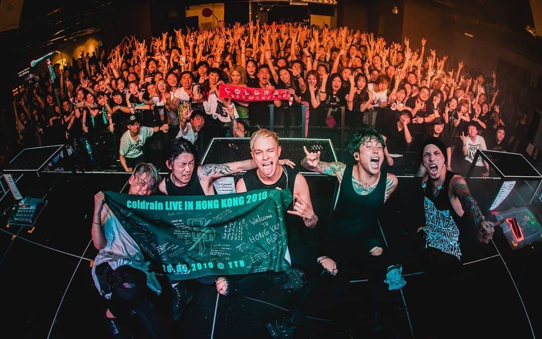 coldrainさんのインスタグラム写真 - (coldrainInstagram)「#hongkong was on 🔥 Thank u all!! Much love!! Photos by @yamada_mphoto」5月27日 15時31分 - coldrain_official