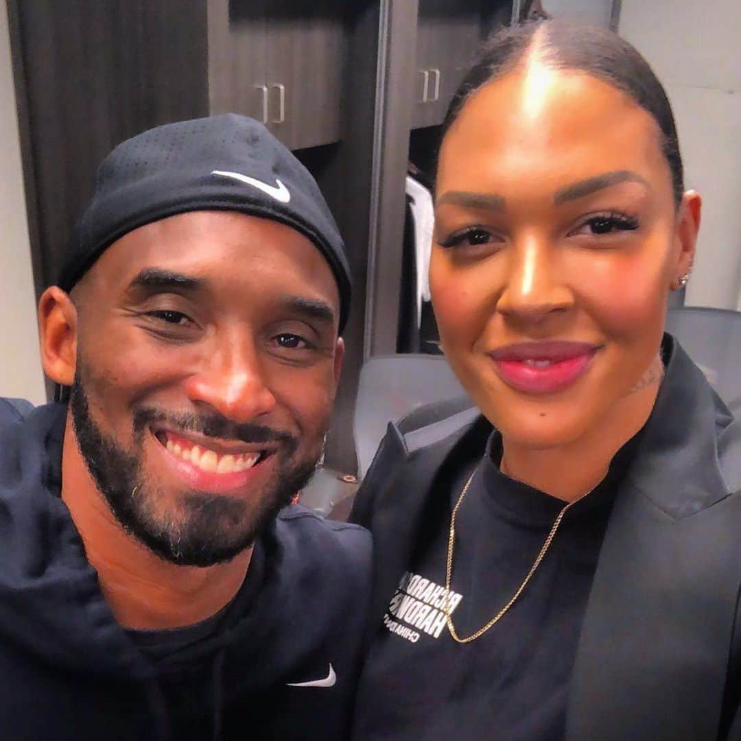 FIBAさんのインスタグラム写真 - (FIBAInstagram)「🇺🇸 @KobeBryant & @ECambage 🇦🇺」5月27日 15時29分 - fiba