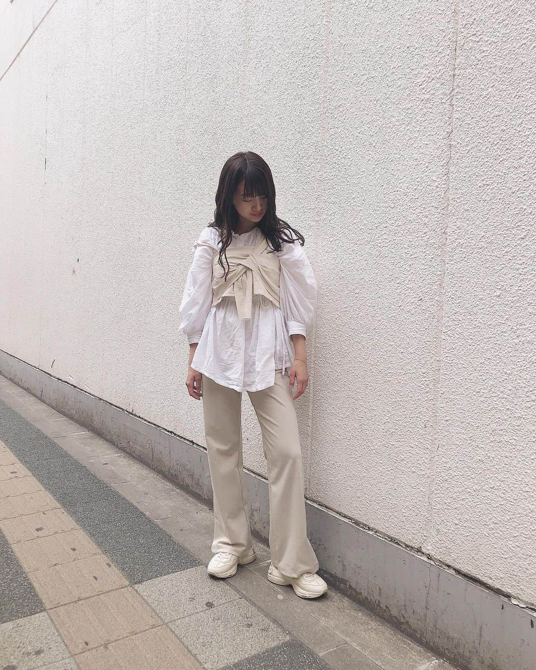 渡邉幸愛さんのインスタグラム写真 - (渡邉幸愛Instagram)「たまーには私服👗👖👟 ぜーんぶ @kastane_」5月27日 15時37分 - koume_watanabe.official