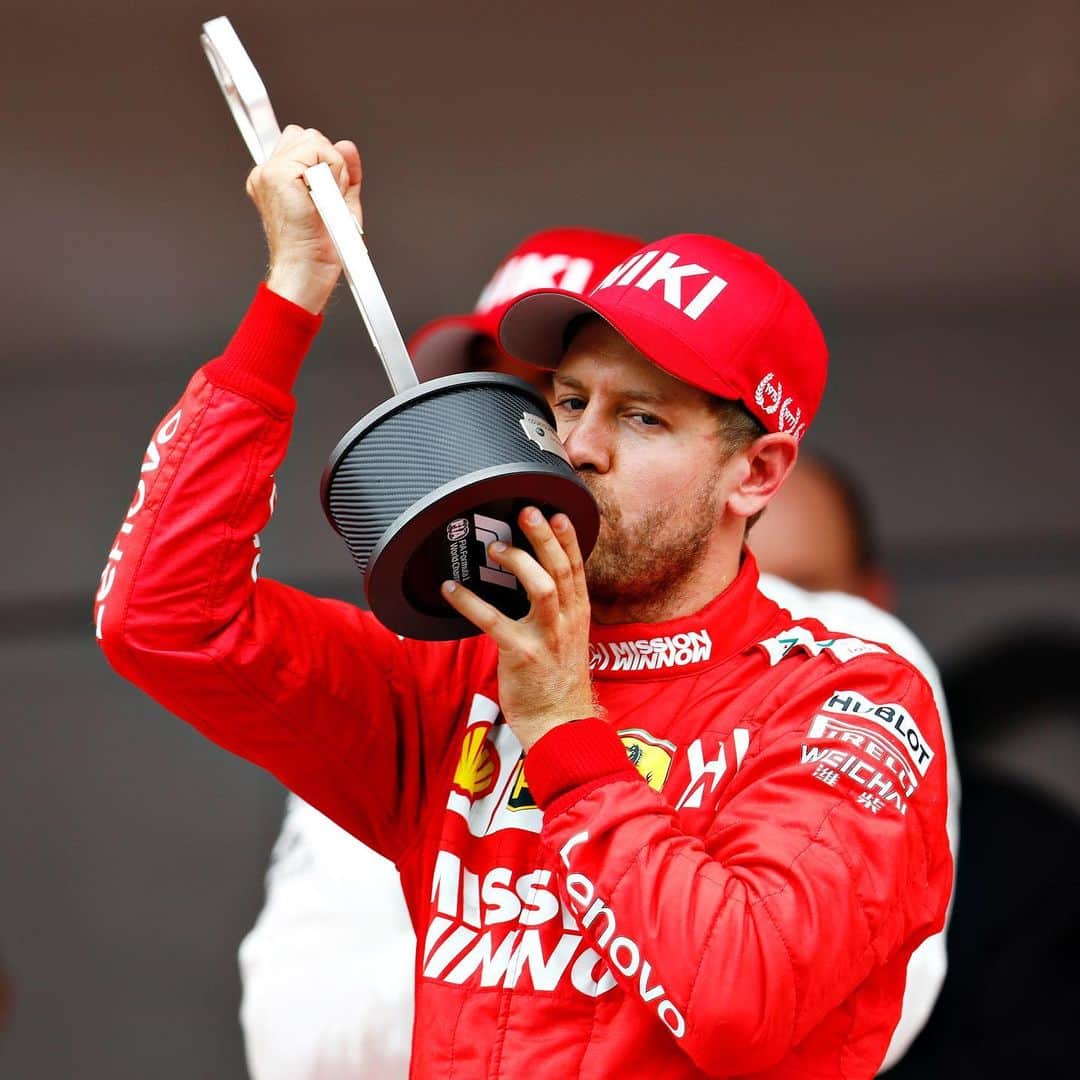 のインスタグラム：「#P2 for #Seb5 at the #MonacoGP this week-end! 🏆 Forza @scuderiaferrari! #HublotFerrari #SebastianVettel #Ferrari」