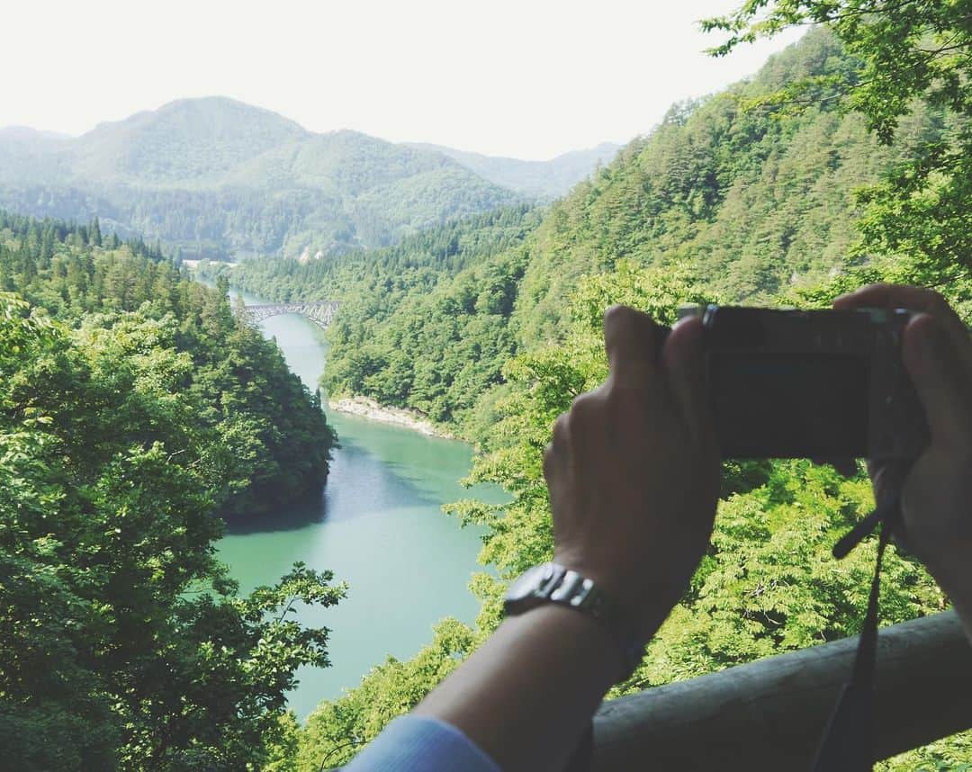 Rediscover Fukushimaさんのインスタグラム写真 - (Rediscover FukushimaInstagram)「It’s been soo hot this weekend in Tokyo and Fukushima. It’s really feeling like summer already. I’m looking forward to seeing everyone’s summer Tadami Line bridge viewpoint photos!! Maybe I’ll wake up early enough to take photos of the summer mist one day this year.... 😴」5月27日 15時59分 - rediscoverfukushima