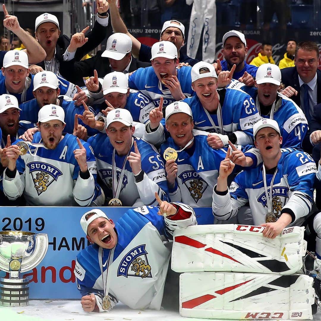 オリンピックチャンネルさんのインスタグラム写真 - (オリンピックチャンネルInstagram)「Finnish national ice hockey team won the World championship title with a group of apparent unknowns and first-time players on the international scene.  They defeated Canada 3-1 in the final.  It was their third all-time World Championship gold, with the first won in 1995, and the second in 2011.」5月27日 16時08分 - olympicchannel_x