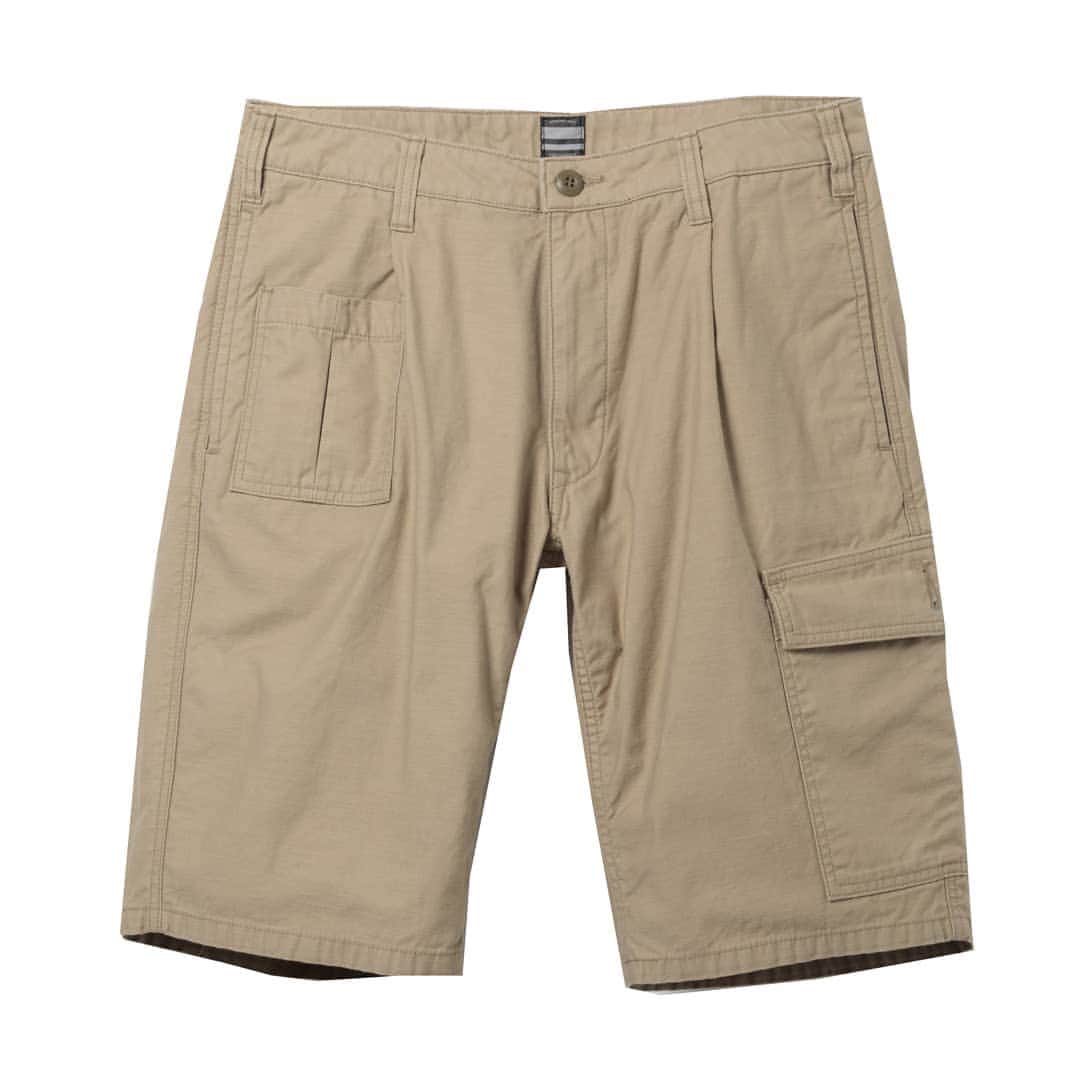 momotarojeansのインスタグラム：「02-054 Beige / OD Military back satin short pants  #kojima #kurashiki #okayama #jeans #denim #denimday #denimporn #denimhead #selvedge #selvage #selvedgedenim #selvedgeforum #denimevolution #selvedgemurah #unionspecial #goingtobattle #madeinjapan #japanesedenim #fading #naturalfading #madebyhand #madeinjapan #jeanslife #vintagejeans #fade #selvedge #mensweardaily」