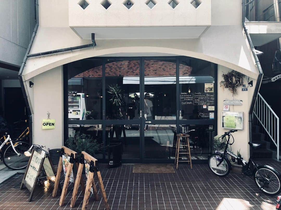 石井輝明のグルメインスタ