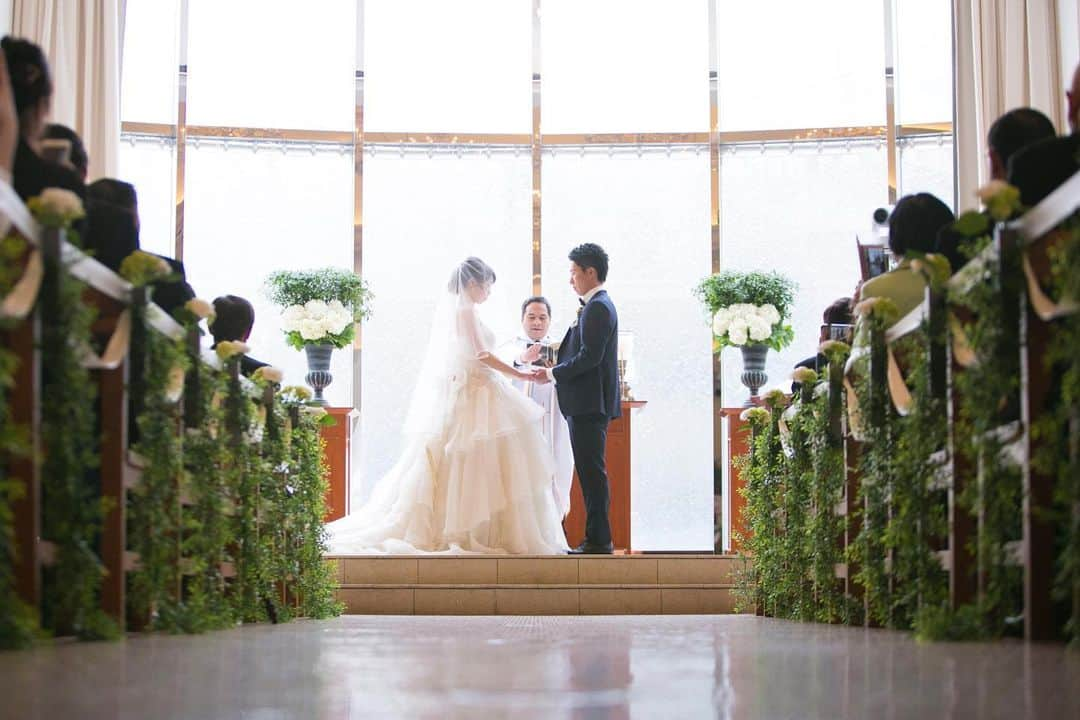 富山結婚式 ヴィラグランディス富山さんのインスタグラム写真 - (富山結婚式 ヴィラグランディス富山Instagram)「， ， 【永遠の誓い】 ， ， ， ， ， ， ， ， ， ， ， 他の写真も気になる方はプロフィールから 公式HPをご覧ください▶︎▶︎▶︎」5月27日 17時13分 - villagrandis_toyama