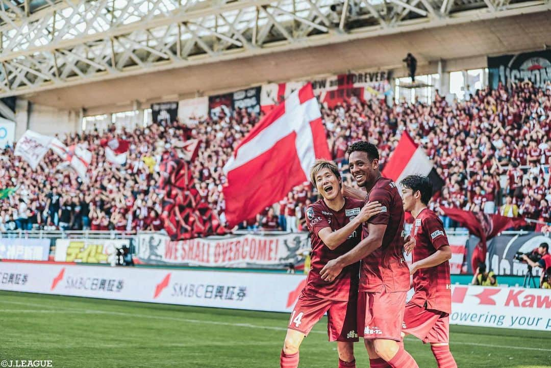 Ｊリーグさんのインスタグラム写真 - (ＪリーグInstagram)「Play Back JLEAGUE⚽️📸﻿﻿﻿﻿﻿﻿ ﻿﻿﻿﻿﻿﻿ 🏆#明治安田生命Ｊ１リーグ 第１３節﻿﻿﻿ 印象的なシーンをプレイバック🔥﻿﻿﻿﻿﻿﻿ ﻿﻿﻿﻿﻿﻿ #Ｊリーグ ﻿﻿﻿﻿﻿﻿ #jleague﻿﻿﻿﻿﻿﻿ ﻿﻿ #ガンバ大阪#福田湧矢#東口順昭﻿ #北海道コンサドーレ札幌#中野嘉大﻿ #清水エスパルス﻿ #セレッソ大阪#ブルーノメンデス﻿ #横浜Fマリノス#仲川輝人#扇原貴宏﻿#エジガルジュニオ #サンフレッチェ広島#森島司﻿ #サガン鳥栖﻿#豊田陽平 #松本山雅FC#前田大然﻿ #名古屋グランパス#吉田豊﻿ #ヴィッセル神戸#三田啓貴#ウェリントン﻿ #川崎フロンターレ﻿ ﻿﻿ #soccer #サッカー﻿﻿ #soccerphotography」5月27日 17時18分 - jleaguejp