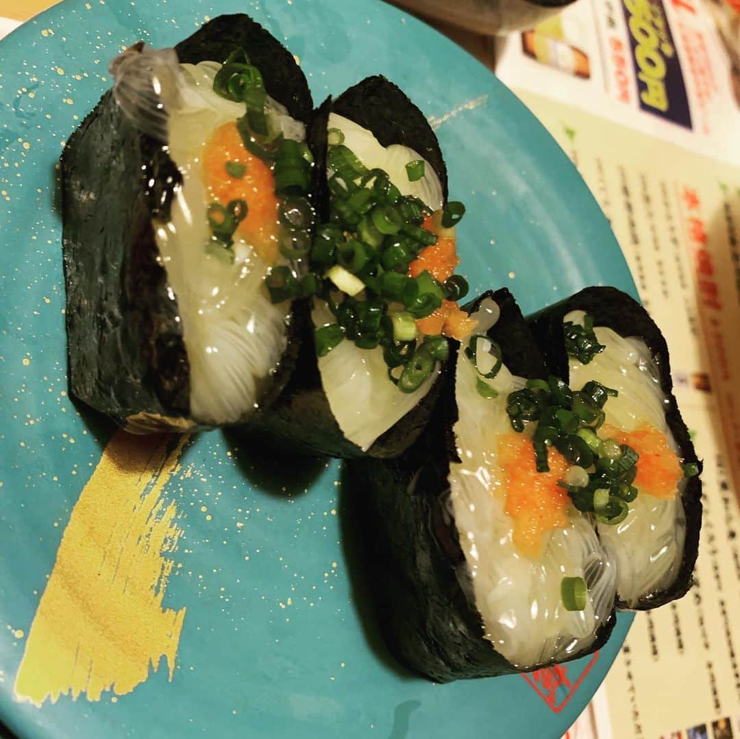 井上緑さんのインスタグラム写真 - (井上緑Instagram)「2日間北海道2daysでした。 楽しかったです #たこまんま #タコの卵 #山岡家 #海鮮丼 #楽しかった😊  #美味しかった😋  #北海道」5月27日 17時31分 - ryokuo_kun