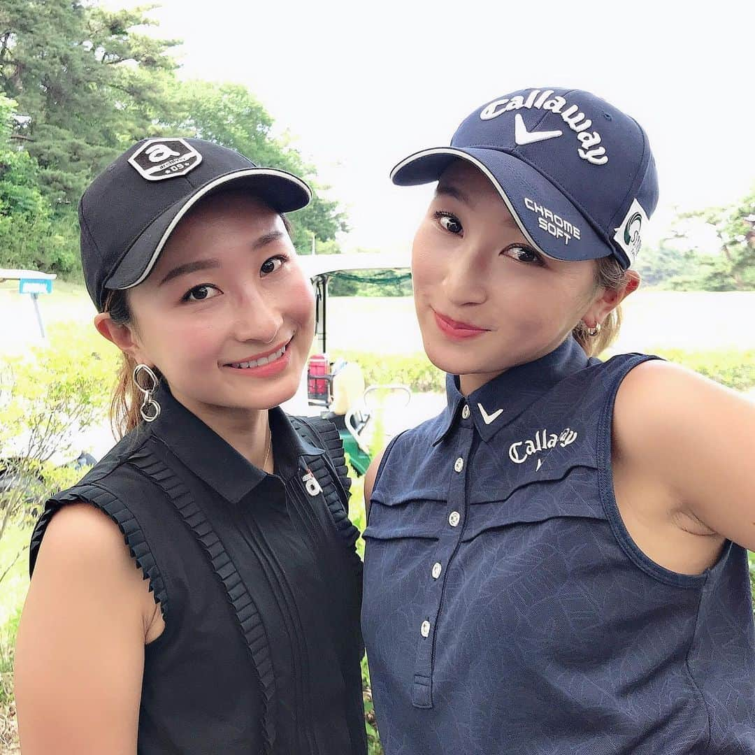 板倉由姫乃さんのインスタグラム写真 - (板倉由姫乃Instagram)「きょうは莉花ちゃんとラウンド！！ なんとなんと...66出してらっしゃいました🏌️‍♀️💕 イーグルまでみれました🐶💕 . 莉花ちゃんナイスプレー✊ . . それにしても暑い☀️ 今年も夏は真っ黒けだな😎 . . . イーグル#アルチビオ#キャロウェイ#ゴルフ女子」5月27日 22時59分 - yukigol6