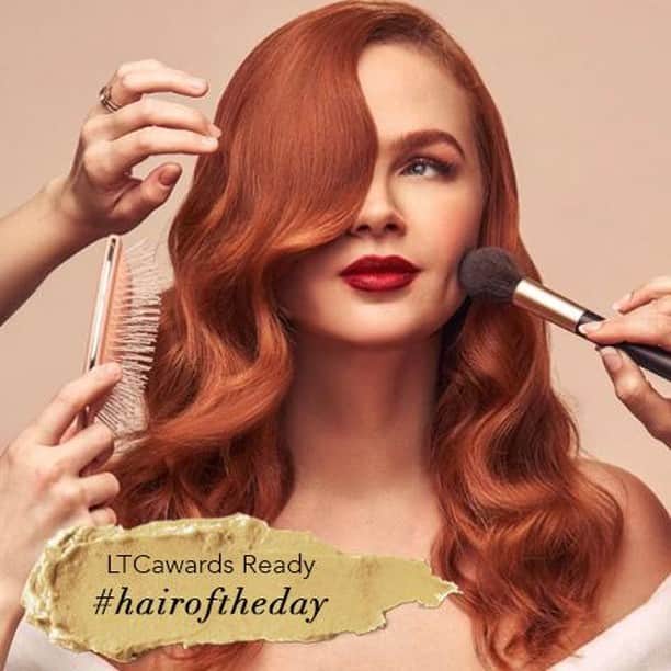 CosmoProf Beautyさんのインスタグラム写真 - (CosmoProf BeautyInstagram)「The #LTCawards are almost here, but what will be our Gold Carpet look?! 😰 Show us your best #LicensedToCreate Awards inspired look for a chance to be featured as our #hairoftheday! --- 👇 Rules Below!👇 1️⃣Tag your photo #LTCready #cosmoprofbeauty #licensedtocreate 2️⃣Show us your red carpet ready, high-fashion style against an uncluttered background (bonus points if you incorporate our black & gold colors)✨ 3️⃣Mention any products used to color or style the hair --- #repost Hair by Artistic Team member @beautybymissruby / Image by @thisischarliet / Makeup by @erikareno_artistry / Model @the_tiah」5月27日 23時00分 - cosmoprofbeauty