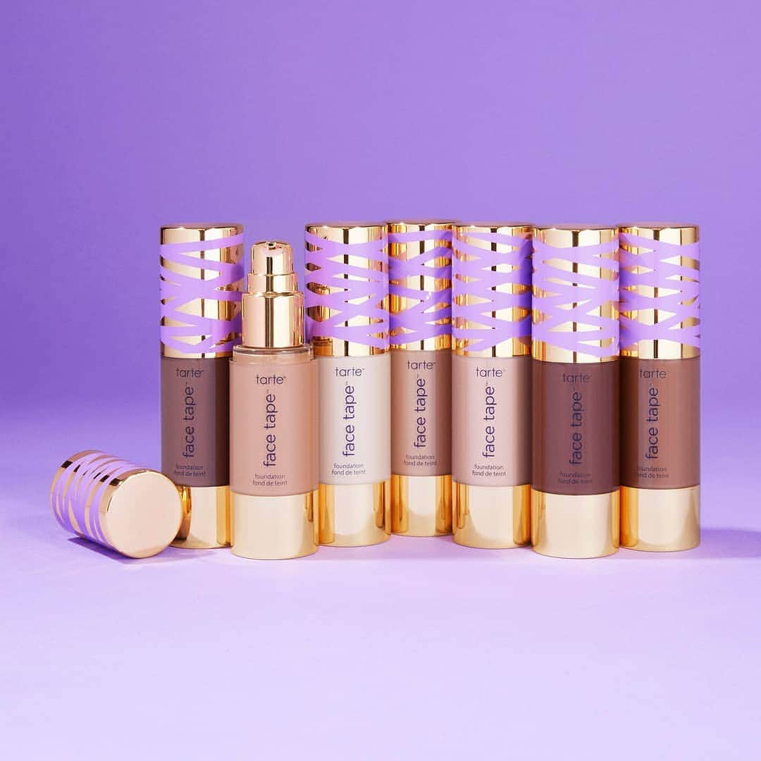 Tarte Cosmeticsさんのインスタグラム写真 - (Tarte CosmeticsInstagram)「*DOUBLE TAP if you 💜 our face tape™ foundation* This hypoallergenic, longwearing, full coverage foundation mattifies, hydrates & brightens your appearance for that 'gram finish! @ultabeauty #crueltyfree #shapetapenation #doubledutybeauty #matchmakermagic #veganbeauty」5月27日 23時02分 - tartecosmetics