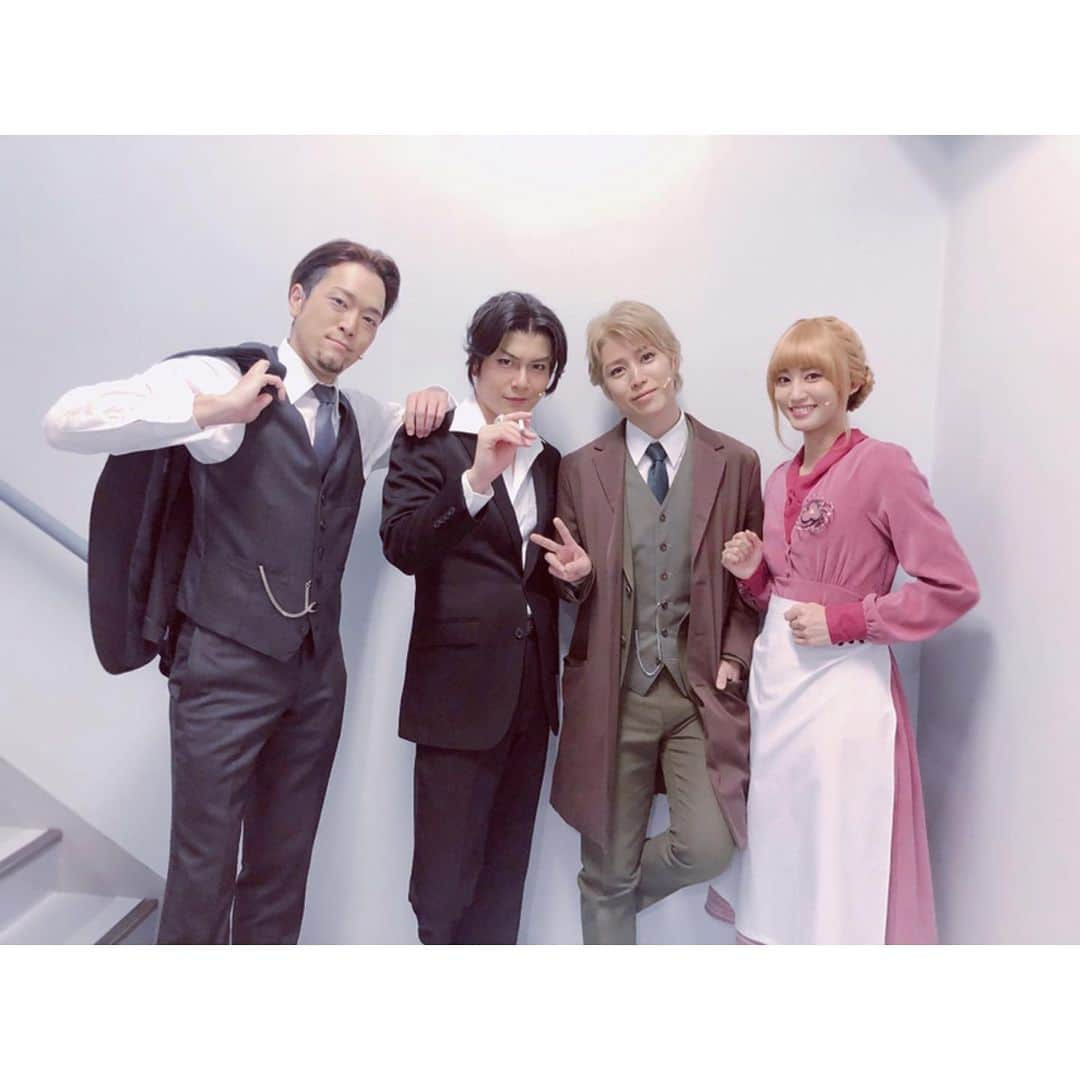 七木奏音さんのインスタグラム写真 - (七木奏音Instagram)「きのう ミュージカル『憂国のモリアーティ』﻿ 全公演 終了いたしました🌷﻿ 観に来てくださった方 応援してくださった方﻿ ありがとうございました。﻿また 会えるといいなぁ。﻿ 大好きな シャーロックチーム。﻿ あとでゆ〜くり ブログ書きます🐄﻿ #憂国のモリアーティ #モリミュ﻿ #チーム #シャーロックホームズ﻿ #ジョン くん #レストレード さん #ハドソン #魅力という極上の謎 #byシャーロック」5月27日 17時58分 - nanaki.kanon