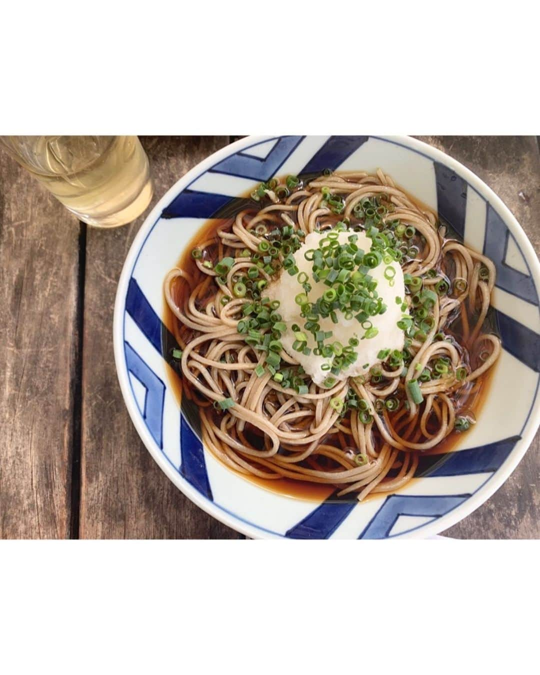 鹿沼憂妃さんのインスタグラム写真 - (鹿沼憂妃Instagram)「川上庵♥️ テラスで気持ちよく食べました🤤 お蕎麦も野沢菜さんも美味しかった🤤 #軽井沢 #お蕎麦 #川上庵 #おいしかった」5月27日 18時10分 - shika_0225