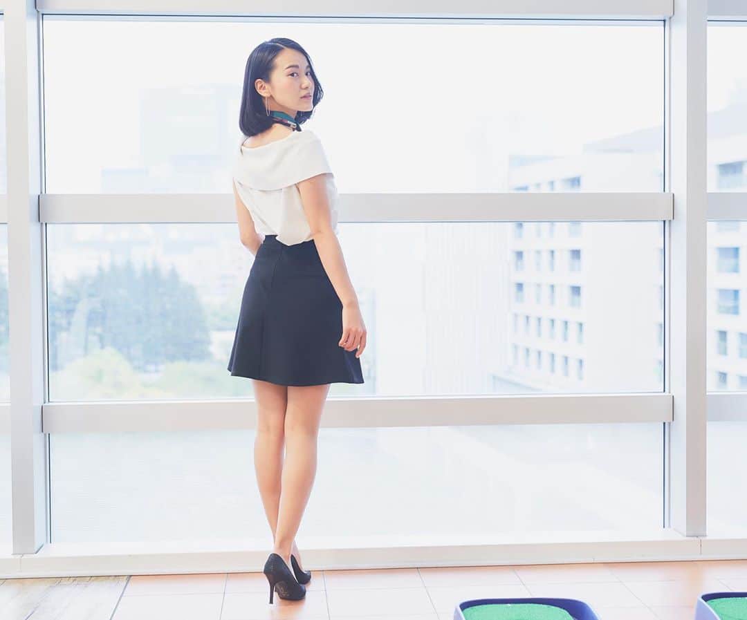 七尾エレナさんのインスタグラム写真 - (七尾エレナInstagram)「東京カレンダーWEBの東京ゴルフ女子特集に 私のインタビューが掲載されました⛳️✨ ＊ 今朝、東カレのWEBサイト開いたら トップに私の画像がドカンとあってびっくりした🤣w ＊ 東カレは 3年前にも インタビューに登場しているんだけど 毎度、お写真が THE東カレ感って感じのアングルで🤣w 今回もドキドキしながら読ませていただきました❣️ ＊ 東カレで🔍七尾エレナ と検索すると 3年前の記事も見れるよ！ ぜひぜひチェックしてみてね！ この夏はゴルフ⛳️もっとがんばらないとなーー💪🏻💪🏻 ＊ #東京カレンダー #東カレ #tokyocalendar #tokyo #インタビュー記事 #取材記事 #ゴルフ #東京ゴルフ女子 #ゴルフ女子 #ゴルフコーデ #golf #インスタゴルフ #サンクチュアリ六本木 #サンクチュアリゴルフ」5月27日 18時05分 - elenananao