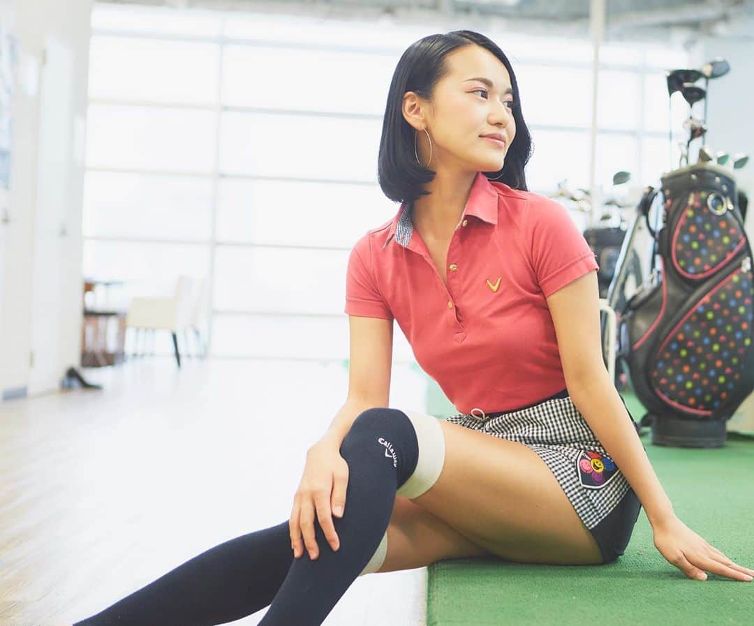 七尾エレナさんのインスタグラム写真 - (七尾エレナInstagram)「東京カレンダーWEBの東京ゴルフ女子特集に 私のインタビューが掲載されました⛳️✨ ＊ 今朝、東カレのWEBサイト開いたら トップに私の画像がドカンとあってびっくりした🤣w ＊ 東カレは 3年前にも インタビューに登場しているんだけど 毎度、お写真が THE東カレ感って感じのアングルで🤣w 今回もドキドキしながら読ませていただきました❣️ ＊ 東カレで🔍七尾エレナ と検索すると 3年前の記事も見れるよ！ ぜひぜひチェックしてみてね！ この夏はゴルフ⛳️もっとがんばらないとなーー💪🏻💪🏻 ＊ #東京カレンダー #東カレ #tokyocalendar #tokyo #インタビュー記事 #取材記事 #ゴルフ #東京ゴルフ女子 #ゴルフ女子 #ゴルフコーデ #golf #インスタゴルフ #サンクチュアリ六本木 #サンクチュアリゴルフ」5月27日 18時05分 - elenananao