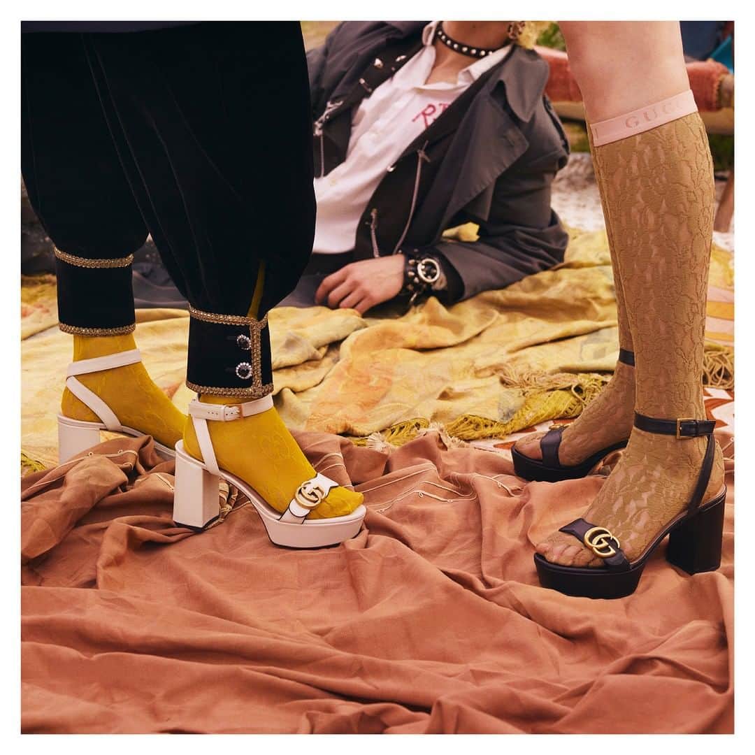 グッチさんのインスタグラム写真 - (グッチInstagram)「Designed by @alessandro_michele for #GucciPreFall19, new platform leather sandals feature the Double G detail. Discover more through link in bio. #AlessandroMichele」5月27日 18時15分 - gucci