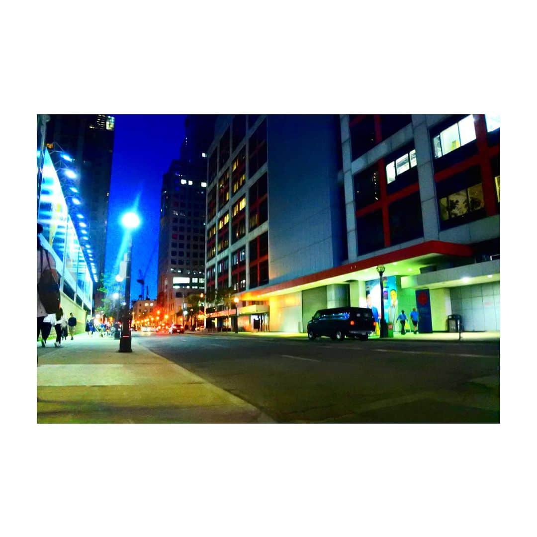 坂元葉月さんのインスタグラム写真 - (坂元葉月Instagram)「cityscape. #canada #canadá #cityscape」5月27日 18時27分 - wasuta_hazuki_sakamoto