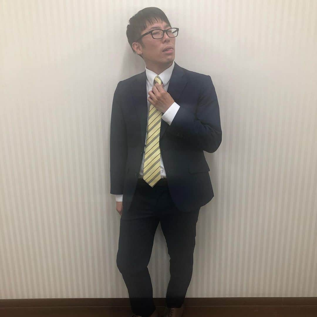 千原せいじさんのインスタグラム写真 - (千原せいじInstagram)「今日は沼津。 どのセットアップがいいですか。 #千原せいじ」5月27日 18時25分 - chiharaseiji