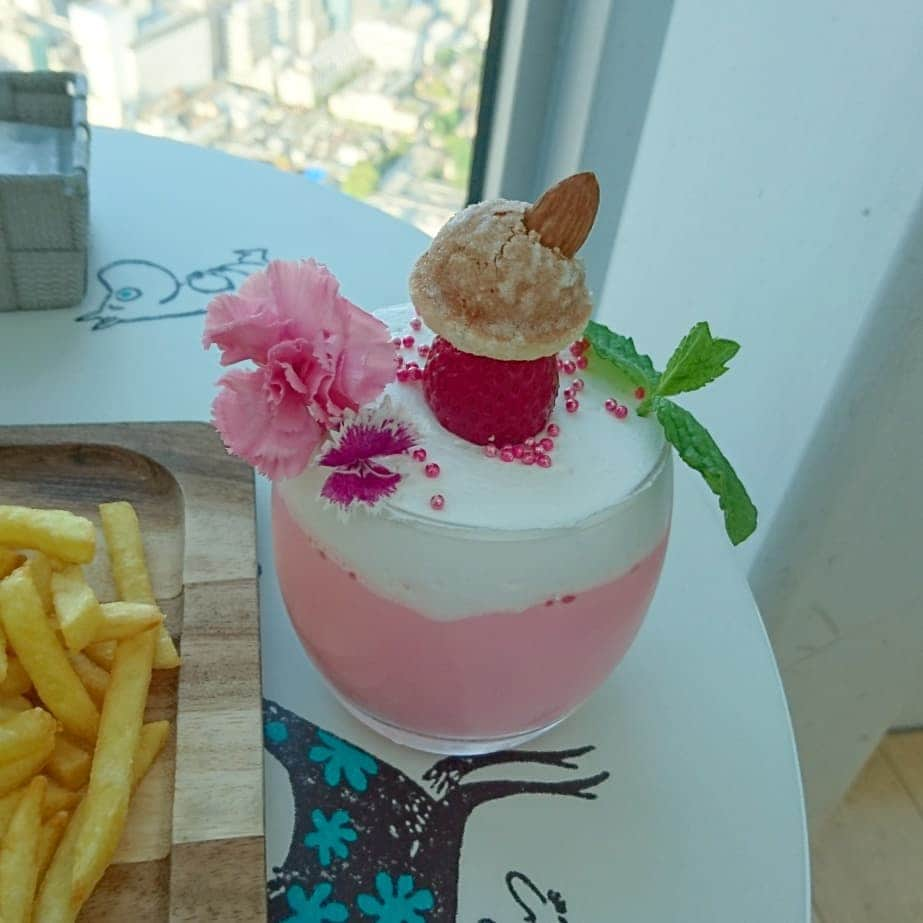 Kukkaさんのインスタグラム写真 - (KukkaInstagram)「#ムーミン展 #moomin 食べづらかった(*´-`) #ムーミン」5月27日 18時32分 - twtkukka