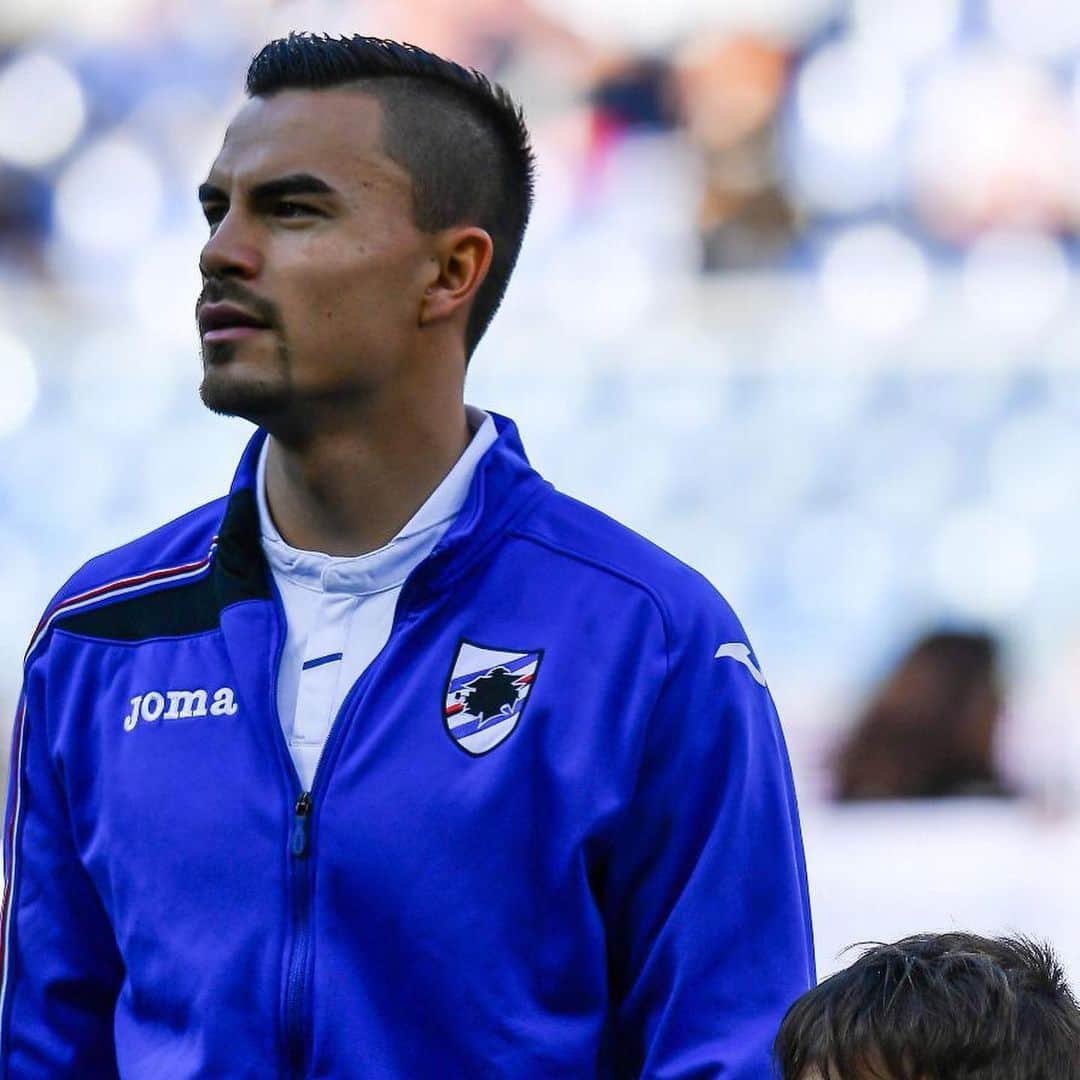 エミリオ・アウデロのインスタグラム：「Una bella vittoria contro i Campioni d’Italia era il miglior modo per finire una stagione! Un anno positivo, di soddisfazioni e anche di qualche rimpianto. Ora ritrovare le energie per l’ultimo sprint verso l’europeo u21 😁 #seriea #sampjuve #forzasamp 🔵⚪️🔴⚫️⚪️🔵@unionecalciosampdoria」