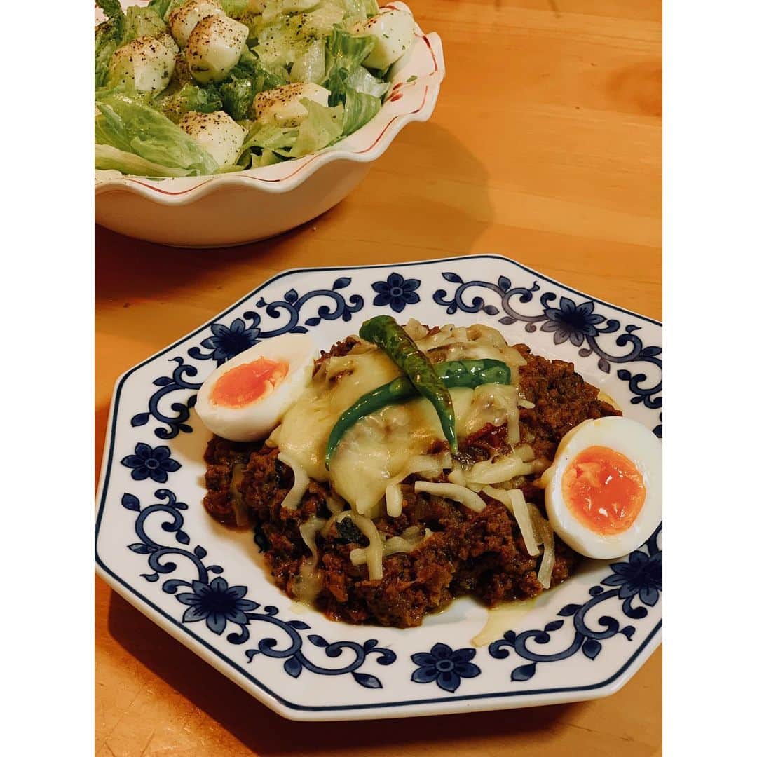 山口乃々華さんのインスタグラム写真 - (山口乃々華Instagram)「今夜はわたしが🤗 カレーだぞー🍛 Dear family！  #ののりキッチン」5月27日 19時28分 - yamaguchi_nonoka_official