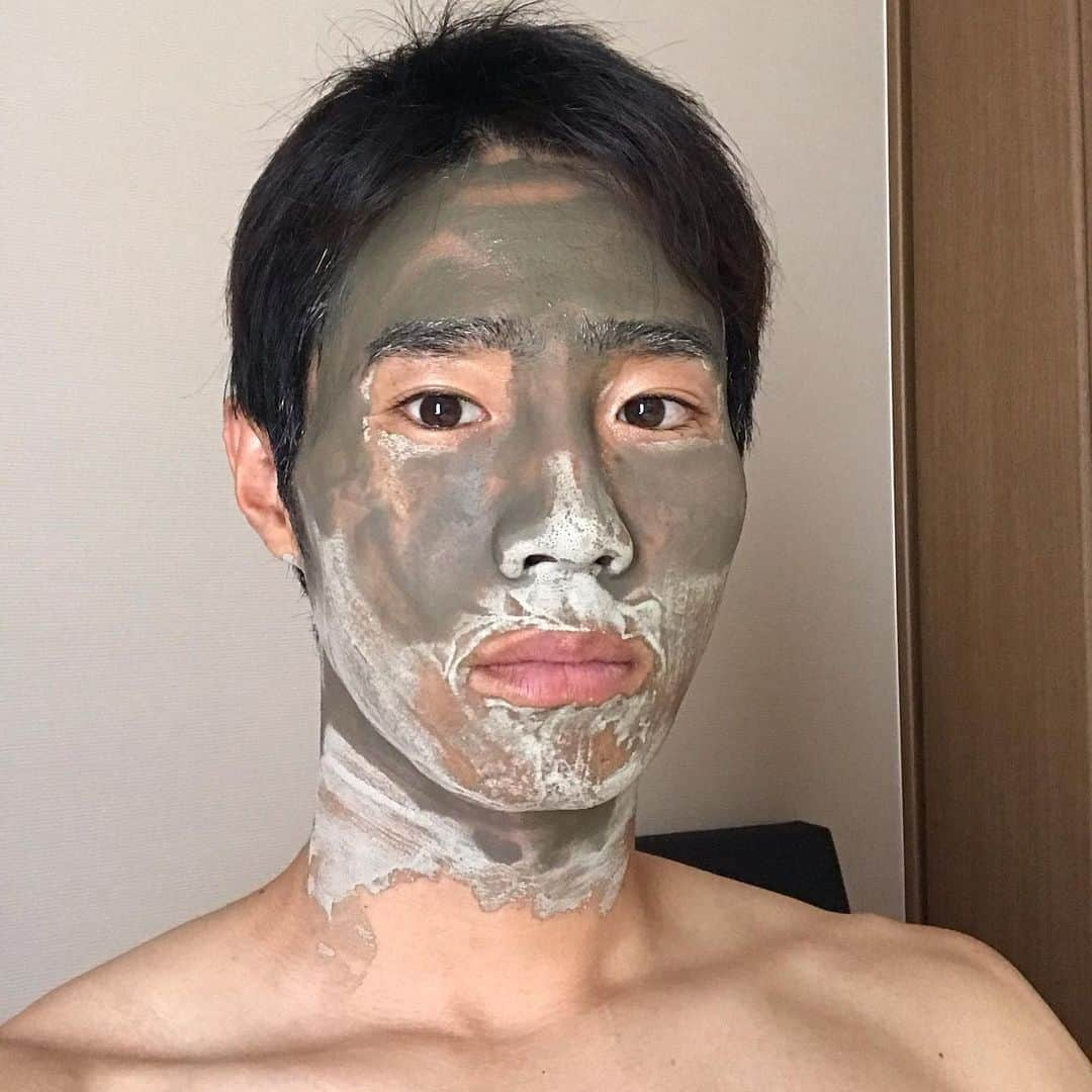 星原健太さんのインスタグラム写真 - (星原健太Instagram)「この前ファンの方に頂いた泥パック。いつも使ってる長靴の中にフナをいれたような香りの泥と比べて臭みのないサッパリとした泥でした。 #泥パック #プレデター #アーノルドシュワルツェネッガー #アーノルド #シュワル #ツェネガー #エイドリアンブロディ #エイドリ #アンブロ #ディ #藤枝 #my #fc」5月27日 19時31分 - kentahoshihara