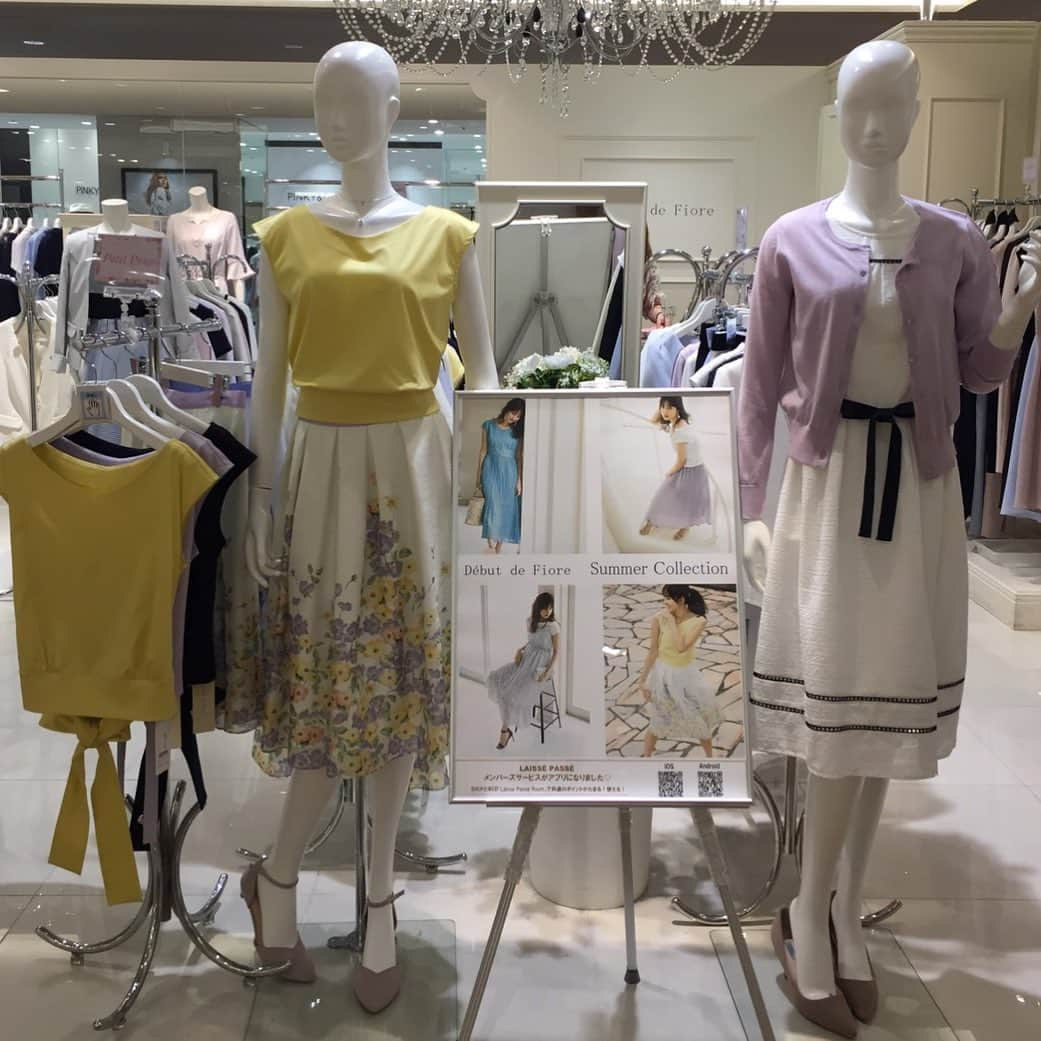 Debut de Fioreさんのインスタグラム写真 - (Debut de FioreInstagram)「有楽町マルイ Summer Collection✨﻿﻿﻿ ﻿﻿﻿﻿ ﻿﻿﻿﻿﻿ 🍋マルイ店舗では、﻿﻿﻿﻿﻿ 5/30(Thu)までの期間、﻿﻿﻿﻿﻿ EPOS CARDのご利用で10％OFFとなります!!﻿﻿﻿﻿ ※当日のご加入でも対象となります。﻿﻿﻿﻿﻿ ﻿﻿﻿﻿﻿ 🍋同期間、マルイ店舗にて﻿﻿﻿﻿﻿ ワンピースorドレスを含む商品2点以上﻿﻿﻿﻿﻿ お買い上げいただきますと、￥1,000OFFに✨﻿﻿﻿﻿﻿ ※マルイ店舗限定となります。﻿﻿﻿﻿﻿ ※詳しくはスタッフまでお問い合わせください。﻿﻿﻿﻿﻿ ﻿﻿﻿﻿﻿ ﻿﻿﻿﻿ ぜひ皆様この機会をご利用くださいませ。﻿﻿﻿﻿ ﻿﻿﻿﻿ ﻿﻿﻿﻿ ﻿﻿﻿﻿﻿ #レッセパッセ #laissepasse #デビュードフィオレ #debutdefiore #レッセパッセルーム #laissepasseroom #マルコとマルオの7日間 #ドレス #フェア  #成人式 #謝恩会 #謝恩会ドレス #謝恩会ドレス #お呼ばれ #お呼ばれドレス #お呼ばれコーデ #結婚式 #結婚式コーデ #二次会 #二次会ドレス #二次会コーデ #パーティー #パーティーコーデ #パーティードレス #通勤 #通勤コーデ #通勤スタイル #通勤服」5月27日 19時33分 - debutdefiore