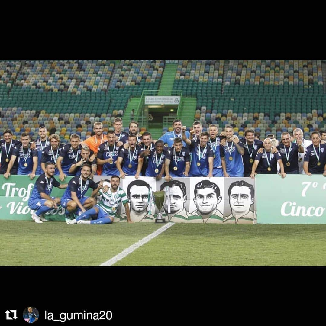 エンポリFCさんのインスタグラム写真 - (エンポリFCInstagram)「#Repost @la_gumina20 (@get_repost) ・・・ Accettiamo l’ingiustizia, il calcio è pieno di gioie e dolori, è questo lo rende il gioco più bello del mondo. Non sono stato molto presente ma ci sono stato con la mente ma soprattutto col cuore.. Abbiamo pianto si, perché noi ci credevamo e abbiamo sudato,lavorato ogni giorno per una salvezza che stava arrivando ma non è andata come volevamo. Non è questo che ferma @empoli_fc_official, anzi lo rende ancora più forte!」5月27日 19時33分 - empoli_fc_official