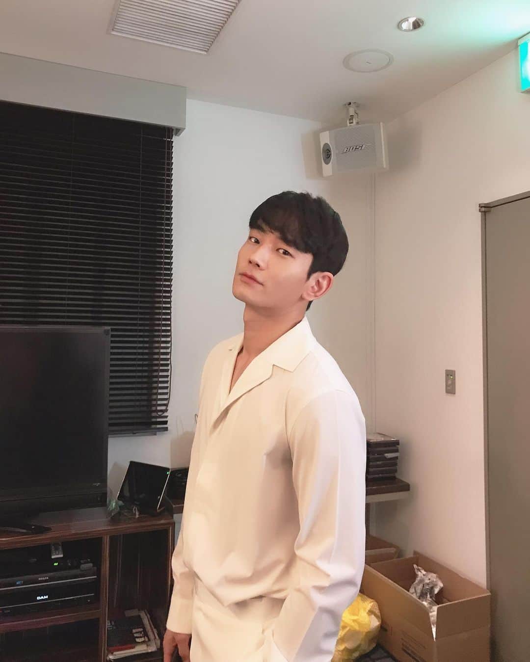 オン・ジュワンのインスタグラム：「#일본#도쿄#팬콘#팬미팅 일본일정 마치고 잘 돌아갑니다. 와주신 모든 팬분들 고맙습니다🙇‍♂️ 나도 그대들도 행복한 시간이었길👍」