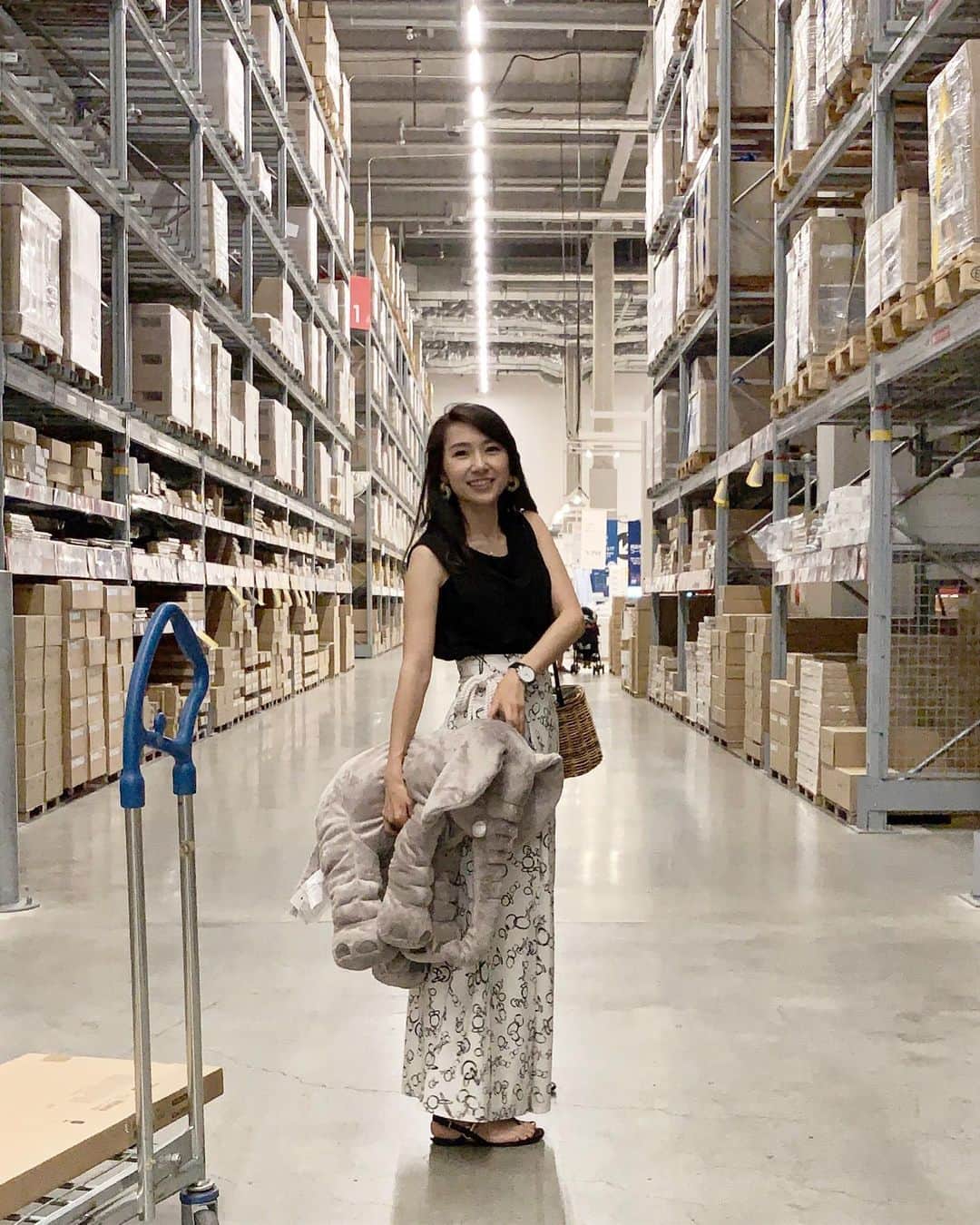 小林さりさんのインスタグラム写真 - (小林さりInstagram)「一人暮らしを始めた弟の買い出しにIKEA へ ༘* ・ ・ #IKEA #イケア #さりの服」5月27日 19時54分 - _____sari
