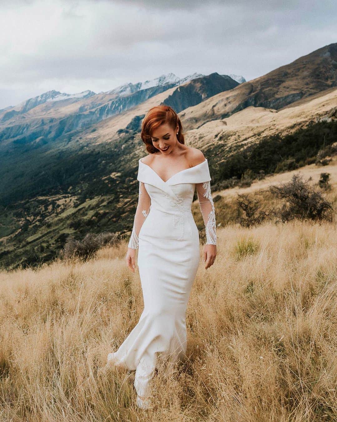 Steven Khalilさんのインスタグラム写真 - (Steven KhalilInstagram)「The beautiful @_kristendavidson wore #StevenKhalil to her wedding in New Zealand’s Blanket Bay just a few weeks ago. Of having her gown designed by Steven, she says, “Words can’t describe what it’s like to work with Steven and have him create your wedding gown... He is one of a kind.” Take a look through our Stories for more of this gorgeous wedding. #StevenKhalilBride Photo @katedrennanphotography」5月27日 19時53分 - steven_khalil