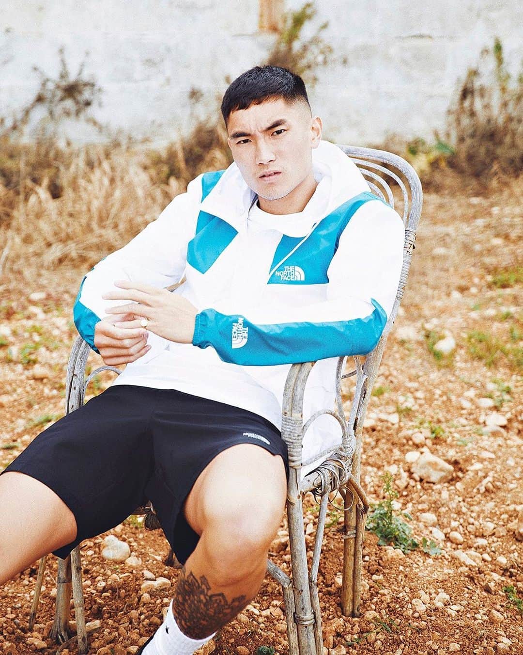 FOOTASYLUMさんのインスタグラム写真 - (FOOTASYLUMInstagram)「Festival ready. @thenorthfaceuk 1985 Mountain Fly Jacket in White/Teal. Grab yours now. - - - #WeAreFootasylum #footasylum #thenorthface」5月27日 20時02分 - footasylum