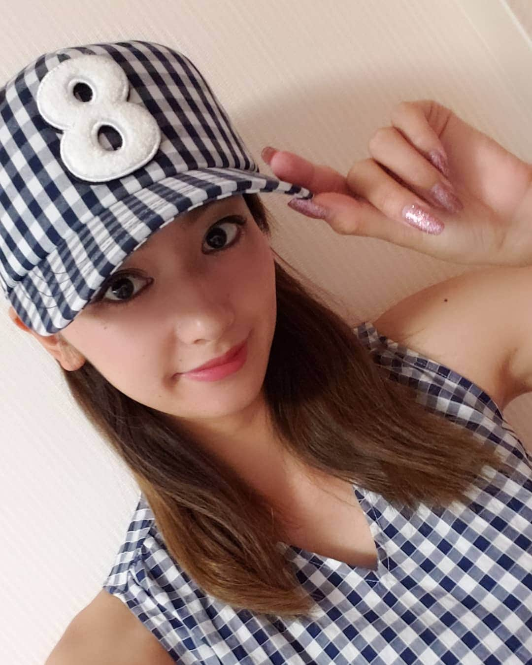 近藤みやびさんのインスタグラム写真 - (近藤みやびInstagram)「muta商品🧢 マリンでめっちゃかわいい❤️ 8のワッペンが白とシルバー2パターンあるよ☺️ それからサンバイザー‼️ ご、、ゴルフ始めようかな笑 靴下も厚手で履き心地最高😆  #muta #mutaracing #advics #ads #advicsmotorsports #世界一のブレーキ屋集団 #アンバサダー #model #レースクイーン」5月27日 20時57分 - miyabiiiii_kondooooo