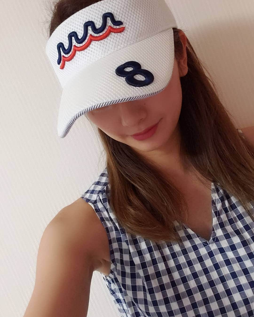 近藤みやびさんのインスタグラム写真 - (近藤みやびInstagram)「muta商品🧢 マリンでめっちゃかわいい❤️ 8のワッペンが白とシルバー2パターンあるよ☺️ それからサンバイザー‼️ ご、、ゴルフ始めようかな笑 靴下も厚手で履き心地最高😆  #muta #mutaracing #advics #ads #advicsmotorsports #世界一のブレーキ屋集団 #アンバサダー #model #レースクイーン」5月27日 20時57分 - miyabiiiii_kondooooo