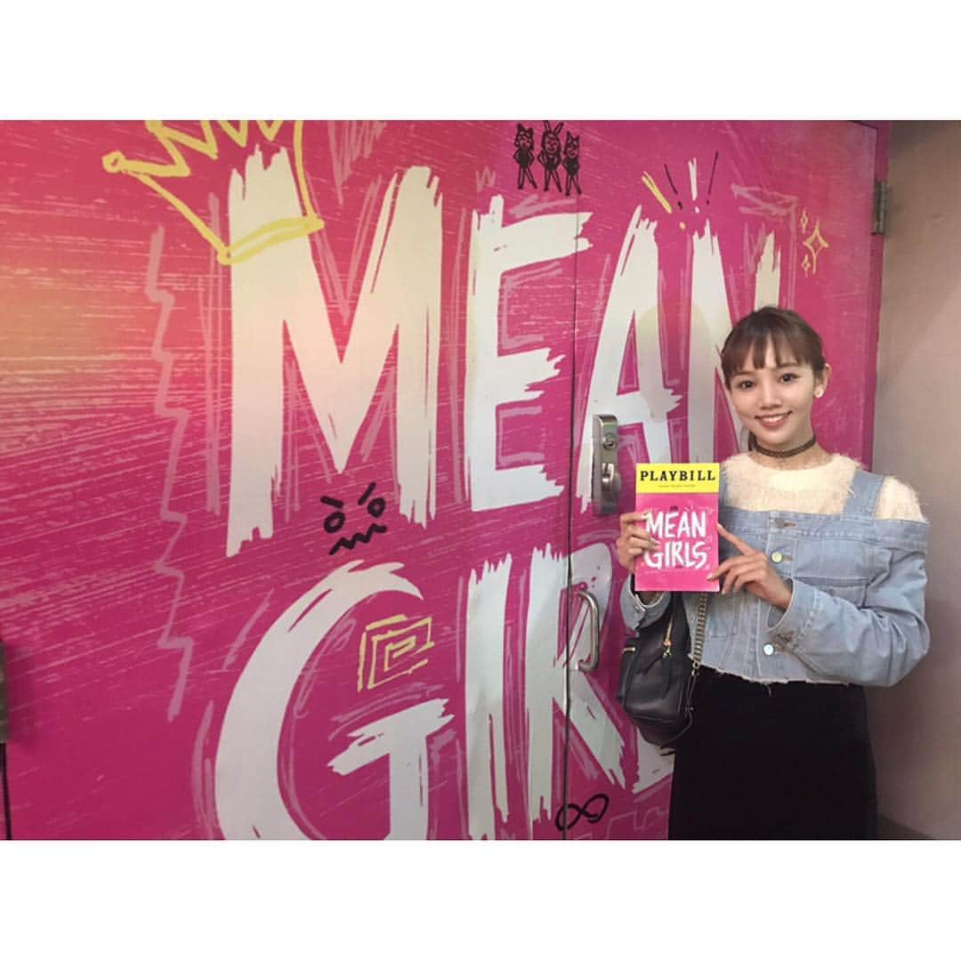 咲妃みゆのインスタグラム：「「ミーンガールズ」💖 . 観劇中の気分はまるで高校生😋 全ての登場人物が個性的で魅力的で愛おしかったです😂💕 . 舞台構成も舞台美術もとても素敵！ 歌もダンスもとびきりハードな舞台でした。出演者の皆さんを尊敬して止みません✨ . 観劇後、楽曲を直ぐにダウンロードしました😍✨✨✨ただ今、エンドレスリピート中です！ . #ミーンガールズ #ブロードウェイ #ミュージカル . . "Mean Girls" 💖 .  The mood during the show is like a high school student😋  All characters were unique, attractive and loving😂💕 .  The stage composition and the stage art are very nice!  Singing and dancing was a very hard stage.  I will not stop respecting the cast members✨ .  After the show, I immediately downloaded the song😍✨✨✨ I'm doing endless repeat now! . #MeanGirls  #Broadway  #Musical」