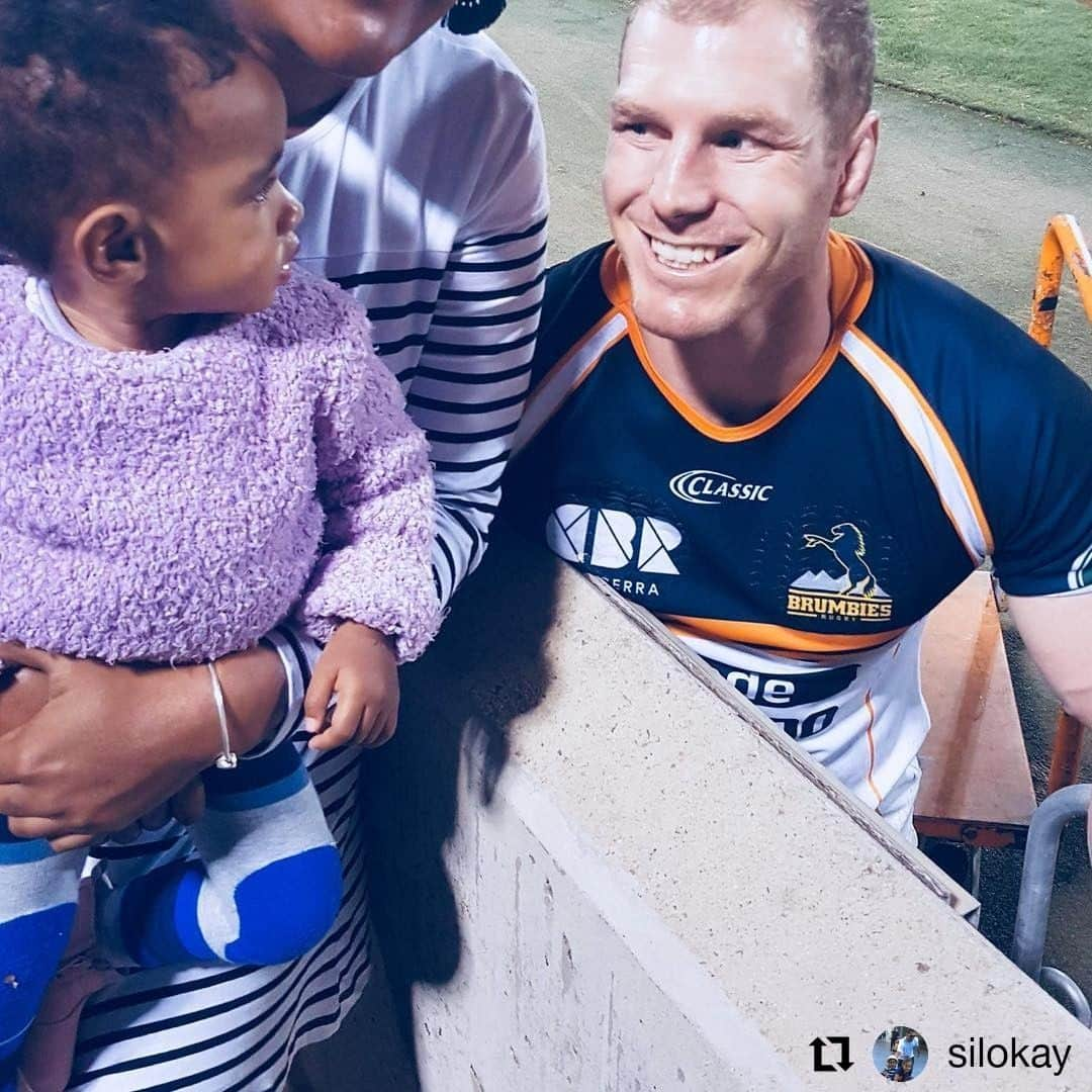 デビッド・ポーコックさんのインスタグラム写真 - (デビッド・ポーコックInstagram)「Game day! Hopefully see you tonight at Canberra Stadium as the Brumbies take on the Blues.⁣ ⁣ The team is really excited to be home after a couple of weeks on the road. Come down and say hi (or just look unimpressed when we try and say hi😅).⁣ ⁣ And May the 4th be with you.⁣」5月4日 5時00分 - davidpocock