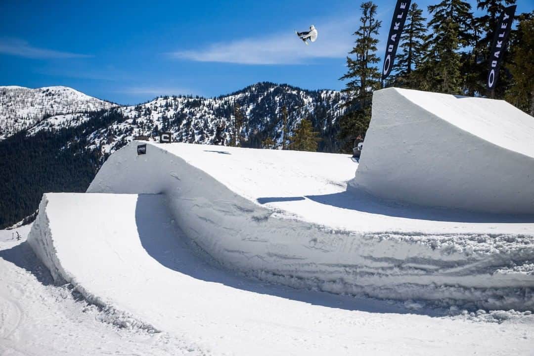 のインスタグラム：「@thehaust in the house. Or like, over the house. 📷: @mikeyoshida #Superpark22」