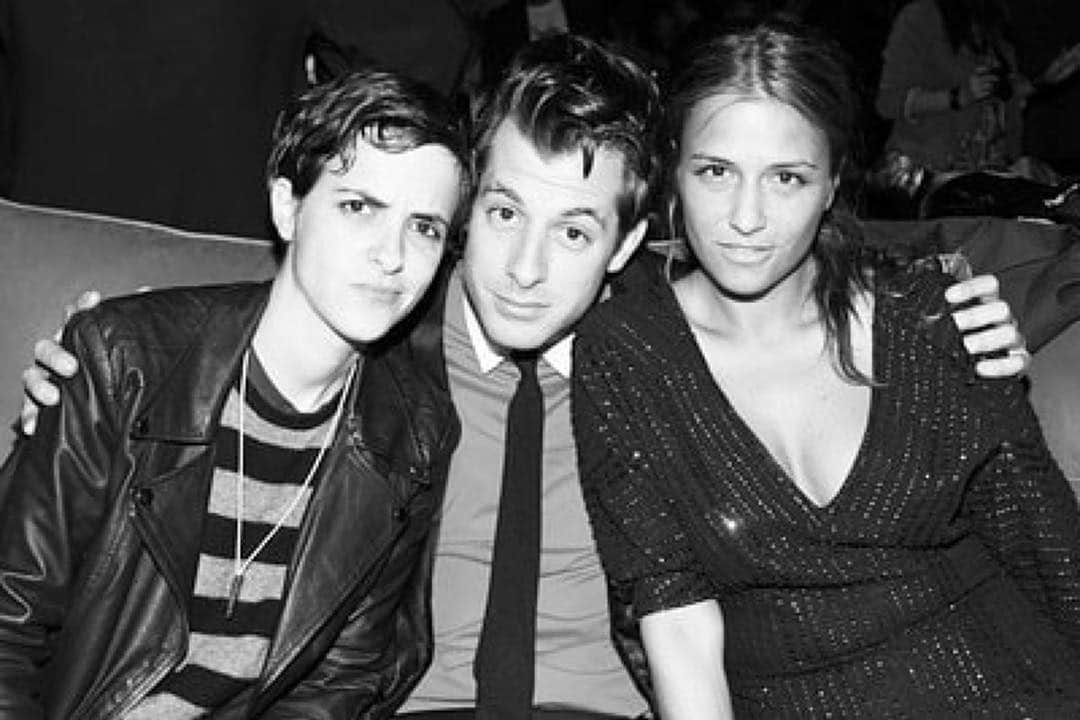 サマンサ・ロンソンさんのインスタグラム写真 - (サマンサ・ロンソンInstagram)「#fbf I love my family  #Repost @sronsonclub ・・・ I mean..... #samantharonson 😍 #markronson #charlotteronson」5月4日 5時46分 - samantharonson