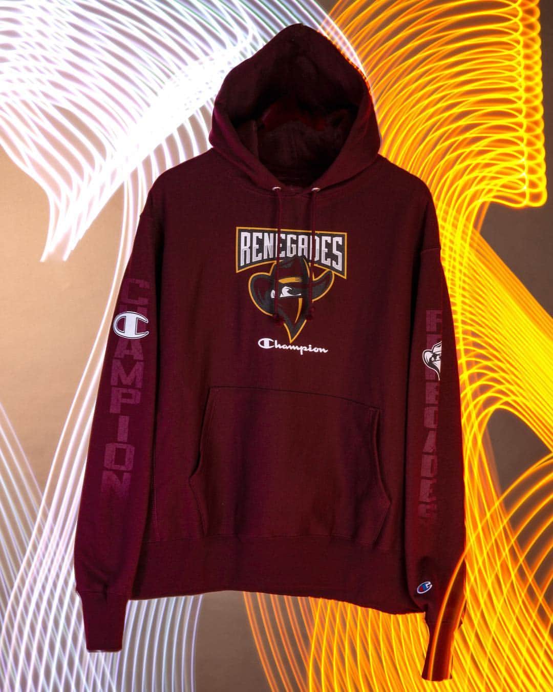 Foot Lockerさんのインスタグラム写真 - (Foot LockerInstagram)「Rep Your Squad. 🎮 #Champion x #eSports Collection  Available Now, In-Store and Online #ChampionESports @opticgaming @renegades @spacestationgaming @dignitas @clgaming」5月4日 5時48分 - footlocker