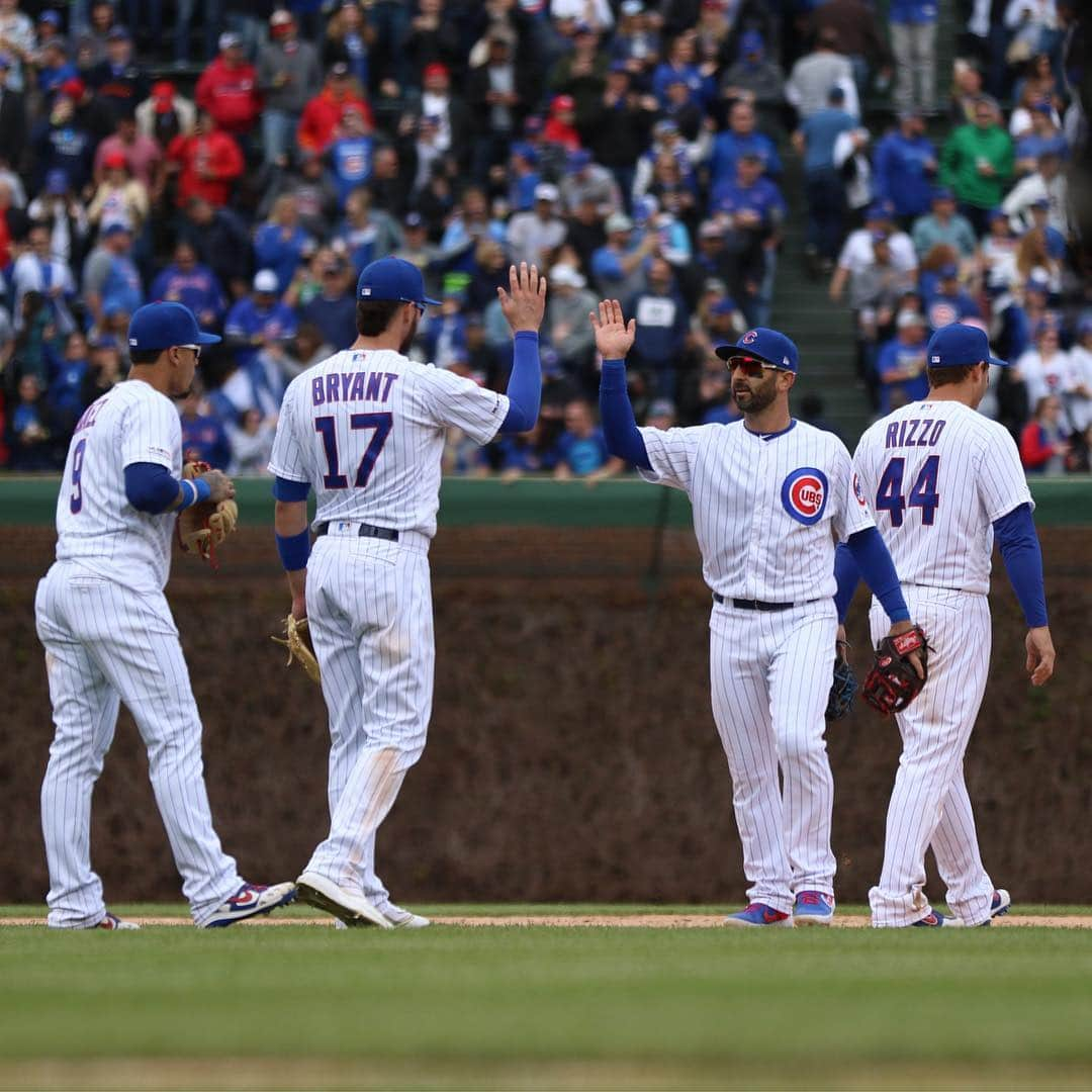 シカゴ・カブスさんのインスタグラム写真 - (シカゴ・カブスInstagram)「#Cubs win! That’s five straight! #EverybodyIn」5月4日 6時07分 - cubs