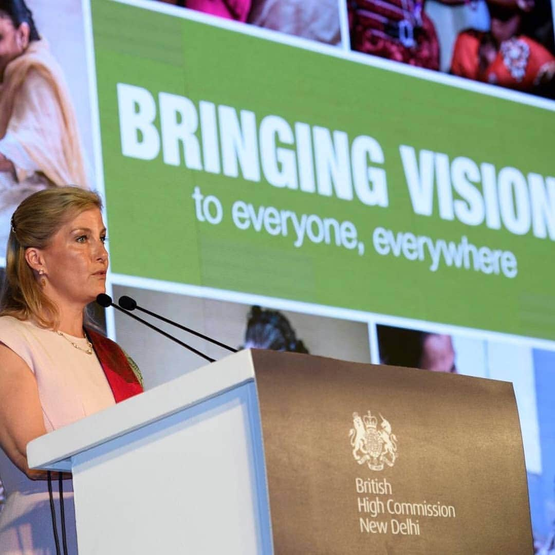 ロイヤル・ファミリーさんのインスタグラム写真 - (ロイヤル・ファミリーInstagram)「Today, The Countess of Wessex visited Sarvodaya Kanya Vidhylaya School in New Dehli where HRH met students and saw lessons taking place as she continued her tour of India. Yesterday, The Countess visited the United Services Institution of India, in New Delhi to join a roundtable discussion on India’s approach to Women, Peace and Security and addressing gender based violence in conflict.  Earlier this year, The Countess formally pledged her support to champion the UK’s efforts in the Women, Peace and Security agenda (WPS) and the Preventing Sexual Violence in Conflict Initiative (PSVI). Last night The Countess of Wessex joined the British High Commissioner at a reception in New Dehli to celebrate the collaborative efforts to advance eye health in India in her role as Vice-Patron of The Queen Elizabeth Diamond Jubilee Trust. "I have seen many people both young and old have sight restored to their unseeing eyes. It is when their sight is restored that they start to smile, for smiling is a reflex we only use in response to something or someone, but it is a thing of real beauty," HRH said in a speech. The @qejubileetrust has supported work to eliminate avoidable blindness throughout the #Commonwealth. 📸 Tim Rooke / Shutterstock」5月3日 21時18分 - theroyalfamily