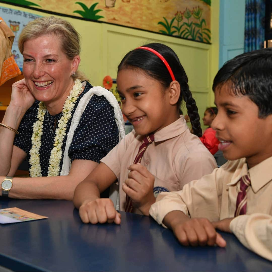 ロイヤル・ファミリーさんのインスタグラム写真 - (ロイヤル・ファミリーInstagram)「Today, The Countess of Wessex visited Sarvodaya Kanya Vidhylaya School in New Dehli where HRH met students and saw lessons taking place as she continued her tour of India. Yesterday, The Countess visited the United Services Institution of India, in New Delhi to join a roundtable discussion on India’s approach to Women, Peace and Security and addressing gender based violence in conflict.  Earlier this year, The Countess formally pledged her support to champion the UK’s efforts in the Women, Peace and Security agenda (WPS) and the Preventing Sexual Violence in Conflict Initiative (PSVI). Last night The Countess of Wessex joined the British High Commissioner at a reception in New Dehli to celebrate the collaborative efforts to advance eye health in India in her role as Vice-Patron of The Queen Elizabeth Diamond Jubilee Trust. "I have seen many people both young and old have sight restored to their unseeing eyes. It is when their sight is restored that they start to smile, for smiling is a reflex we only use in response to something or someone, but it is a thing of real beauty," HRH said in a speech. The @qejubileetrust has supported work to eliminate avoidable blindness throughout the #Commonwealth. 📸 Tim Rooke / Shutterstock」5月3日 21時18分 - theroyalfamily