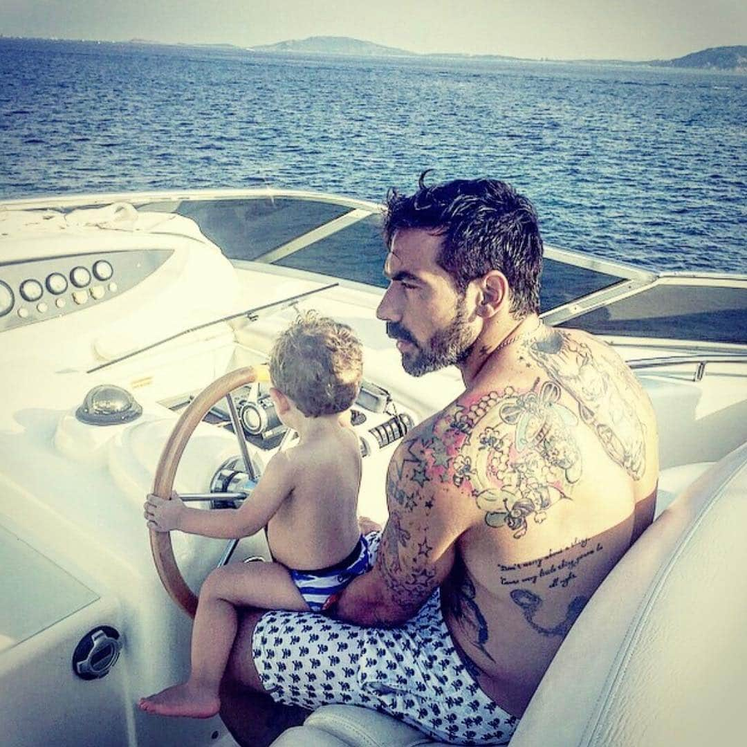 マルコ・ヴェッラッティさんのインスタグラム写真 - (マルコ・ヴェッラッティInstagram)「Tanti auguri amico mio @pocho22lavezzi . Ti auguro il meglio nella vita , te lo meriti !!!!!!」5月3日 21時34分 - marco_verratti92