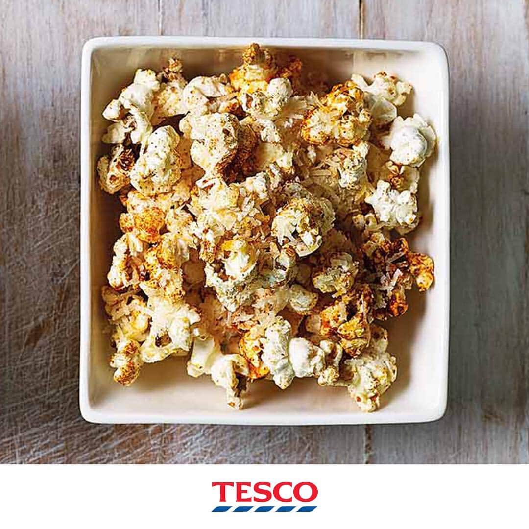 Tesco Food Officialさんのインスタグラム写真 - (Tesco Food OfficialInstagram)「Is there anything better than the smell of popcorn? And not just any kind, our recipe for cheesy popcorn adds a little magic to a night on the couch, and is so easy it can be whipped up in an ad break!  Ingredients: 50g popcorn kernels 2 tsp vegetable oil 1 tsp smoked paprika 25g Italian hard cheese, finely grated  Method: In a medium, heavy-based, nonstick lidded pan, toss the popcorn kernels with 1 tsp oil. Cover with a tight-fitting lid and place over a medium heat. Leave to pop for 3-5 mins, gently shaking the pan now and then. When the popping has slowed to 3 secs between pops, remove from the heat.  Tip into a large bowl and sprinkle with the paprika, cheese, and the remaining oil. Toss to coat.」5月3日 22時06分 - tescofood
