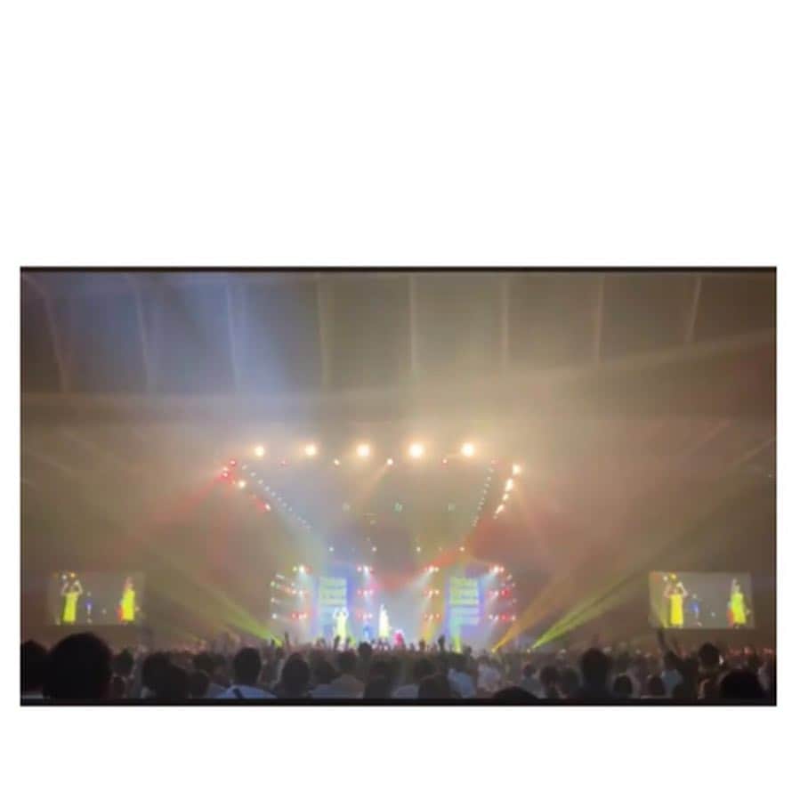 ベンドラメ礼生さんのインスタグラム写真 - (ベンドラメ礼生Instagram)「2019.05.03 . . #tokyostreetcollection に 参加してきました。 . runwayを歩いて🕺🏽💃_______🚶🏻‍♀️🚶🏻‍♂️🚶🏻‍♂️🚶🏻‍♂️。✨ Tシャツ投げ込み➰👕 . すごく楽しかったし、気持ちよかったし みんなが手を振ってくれて嬉しかった😭 . みなさんありがとうございました！  #水曜バスケ #サンロッカーズ渋谷 #東京ストリートコレクション」5月3日 22時20分 - venleo.9