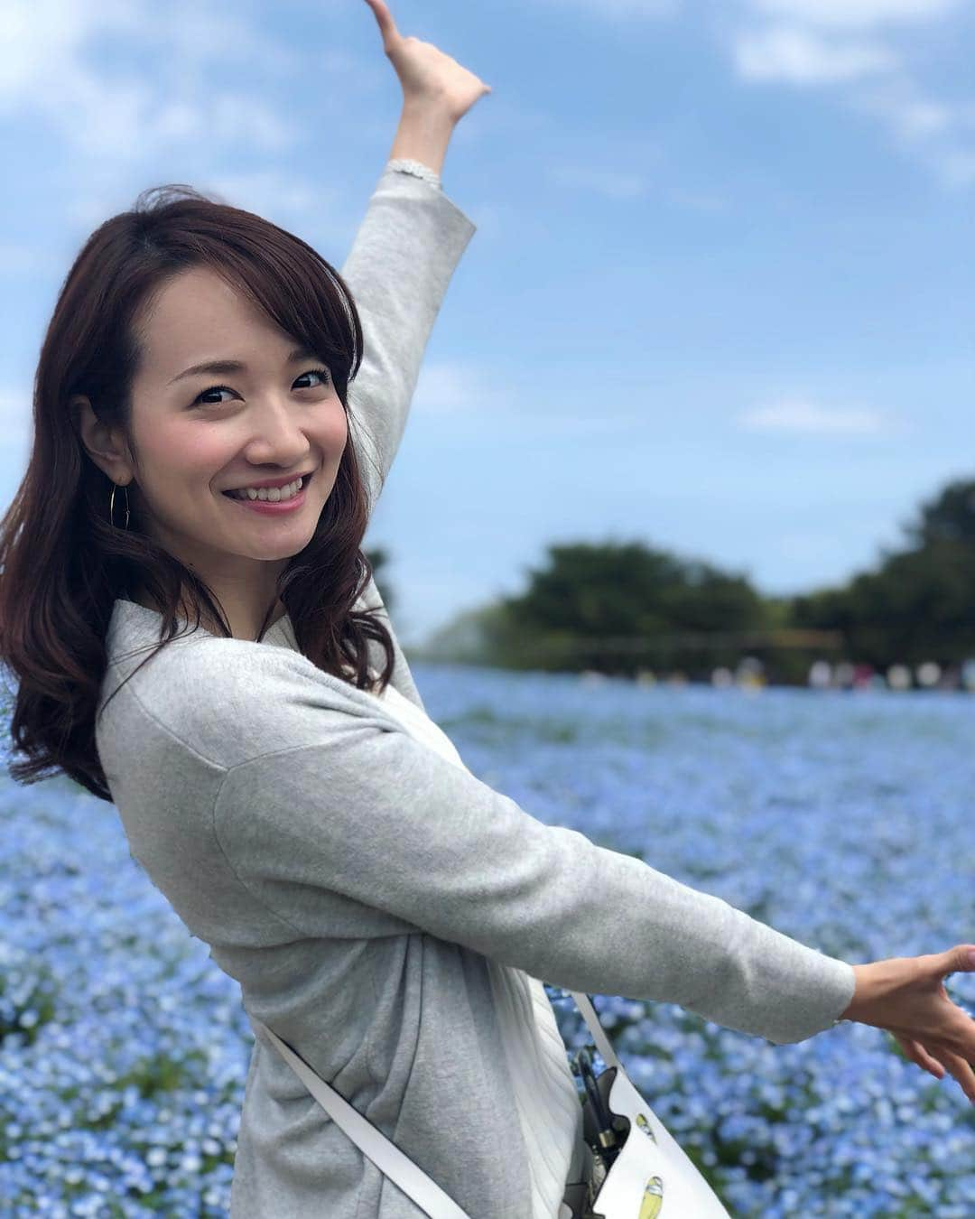 松原江里佳さんのインスタグラム写真 - (松原江里佳Instagram)「🌸 ネモフィラど〜ん！！ #ネモフィラ  #ひたち海浜公園 #花  #flower #ドライブ  #茨城  #フリーアナウンサー  #でこ  #スターダスト」5月3日 22時45分 - erika_matsubara