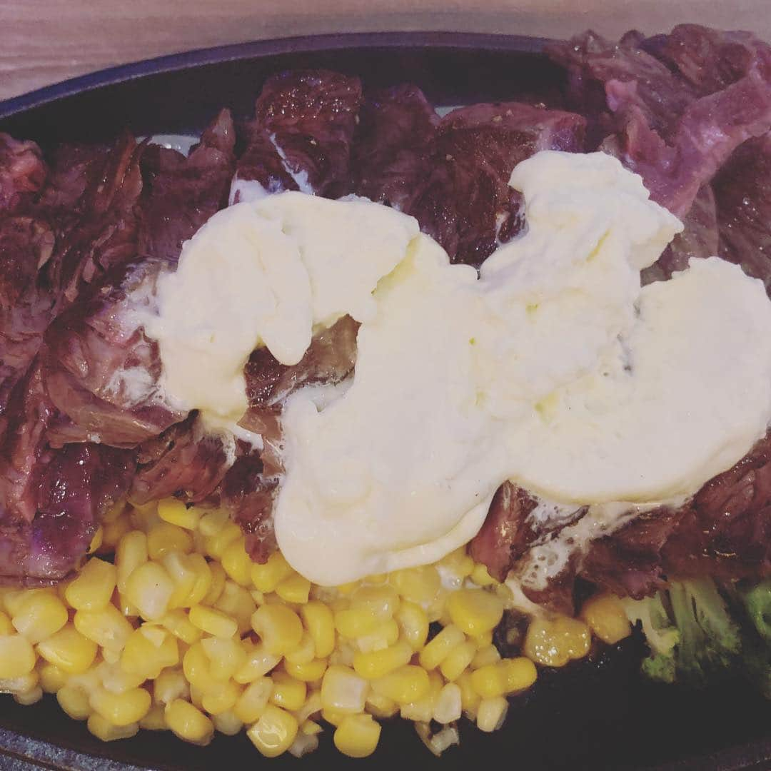 吉永啓之輔さんのインスタグラム写真 - (吉永啓之輔Instagram)「久しぶりに食った食った🥩  #宇都宮#ステーキ#ウエスタンズ#まいう〜#啓之輔」5月3日 22時48分 - keinosuke91