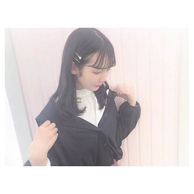 門田桃奈のインスタグラム：「＊﻿ ・﻿ ﻿ ﻿ 令和時代たくさんの人々と仲良くなりたいです𓃹𓃹﻿ ﻿ ﻿  #こんにちは #握手会  #ありがとうでした。 #黒色  #5月」