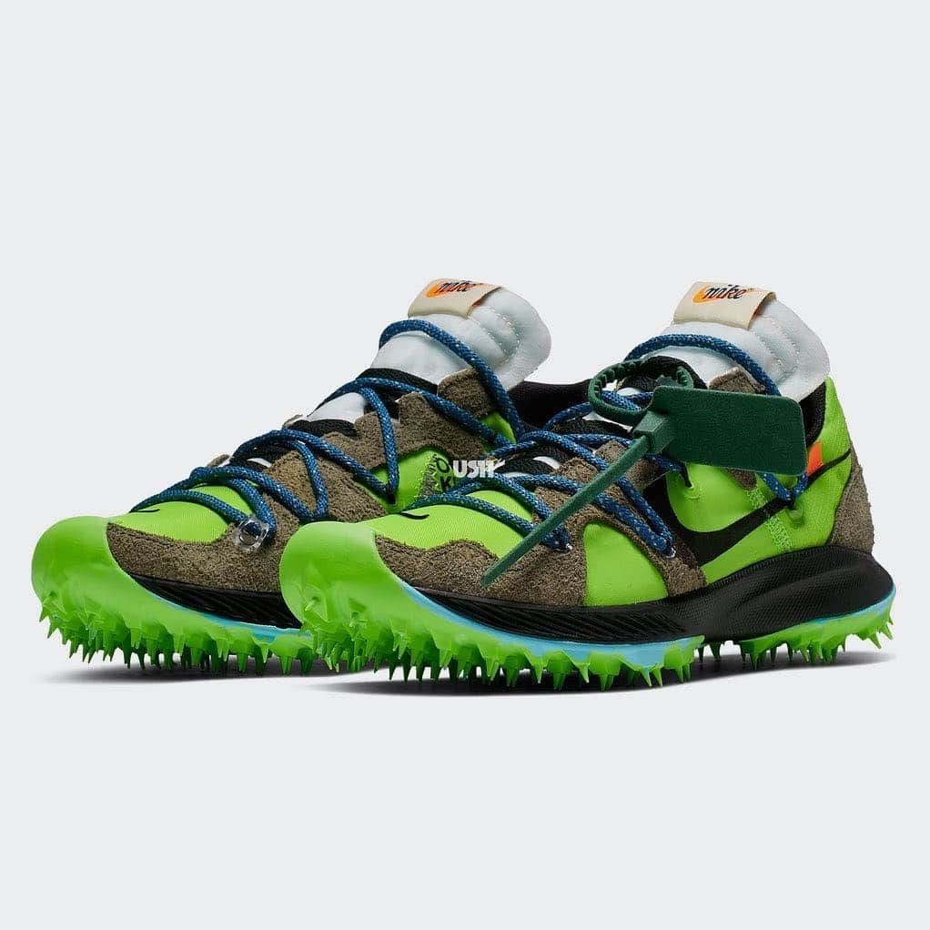 Sneaker Newsさんのインスタグラム写真 - (Sneaker NewsInstagram)「Official images of the Off-White x Nike Zoom Terra Kiger 5 have emerged. This women’s release is part of a larger running inspired collection designed by Virgil Abloh. For a closer look, tap the link in our bio. 📸: US_11」5月4日 0時07分 - sneakernews
