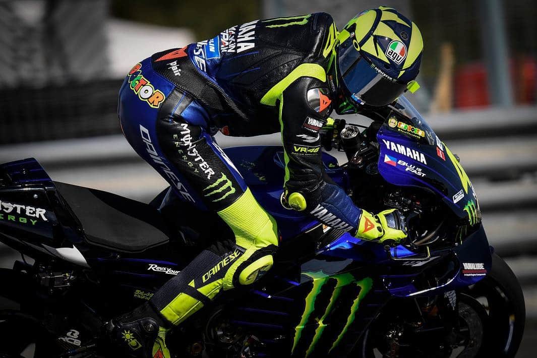 MotoGPさんのインスタグラム写真 - (MotoGPInstagram)「Watch out! 👀 // Swipe left! ⬅️ #SpanishGP #MotoGP #Motorcycle #Racing #Motorsport」5月4日 1時19分 - motogp